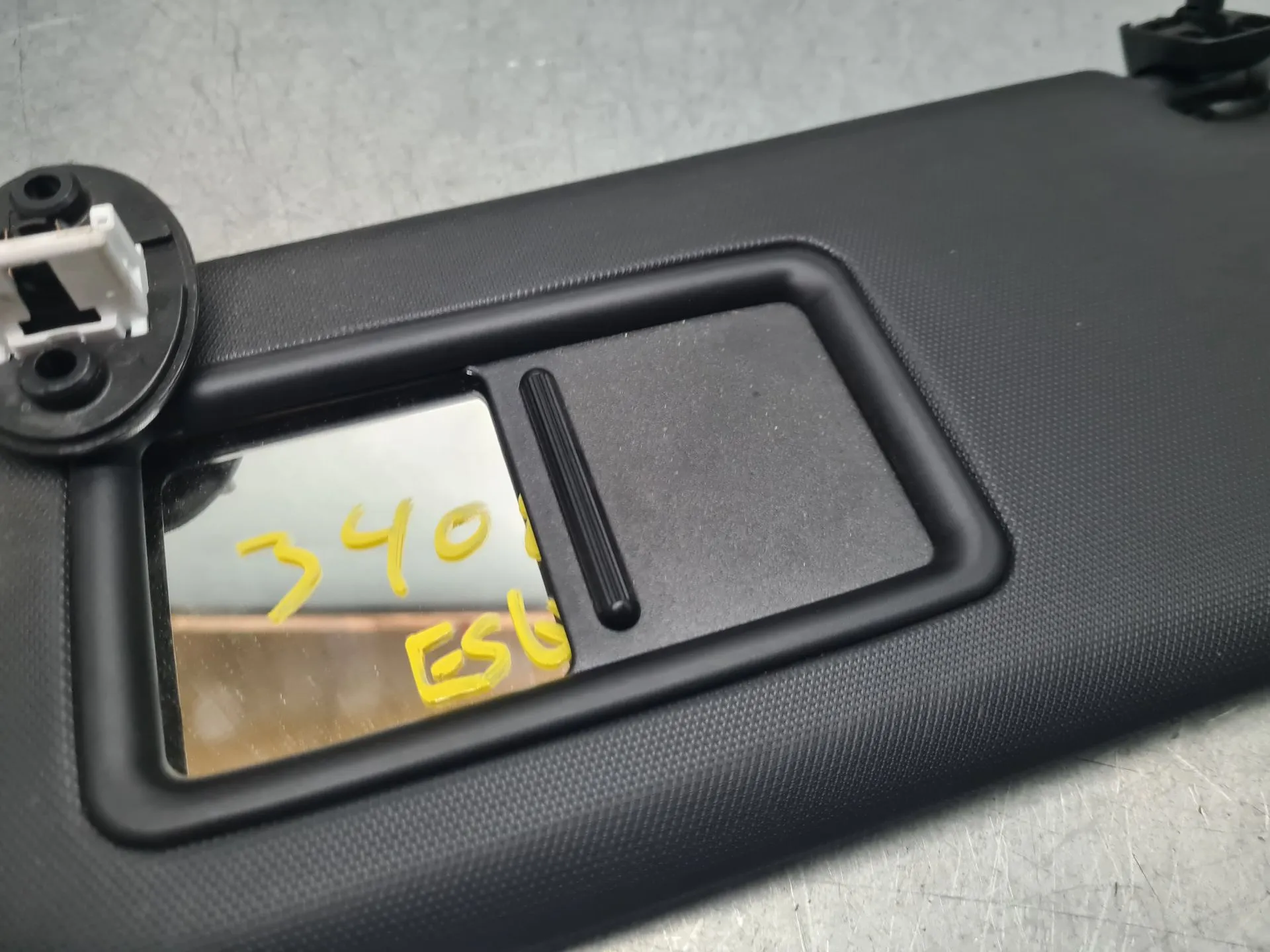 Pála de sol esquerda TOYOTA Corolla Hatchback (_E21_) Imagem-2