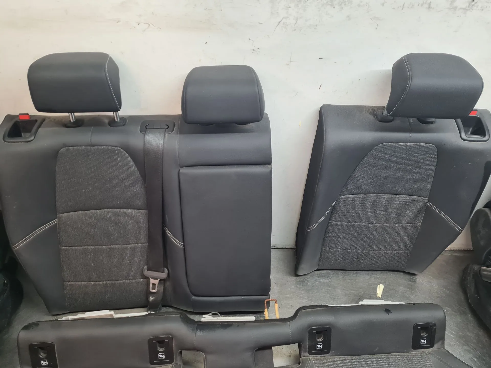 Ensemble sièges TOYOTA Corolla Hatchback (_E21_) Imagem-5