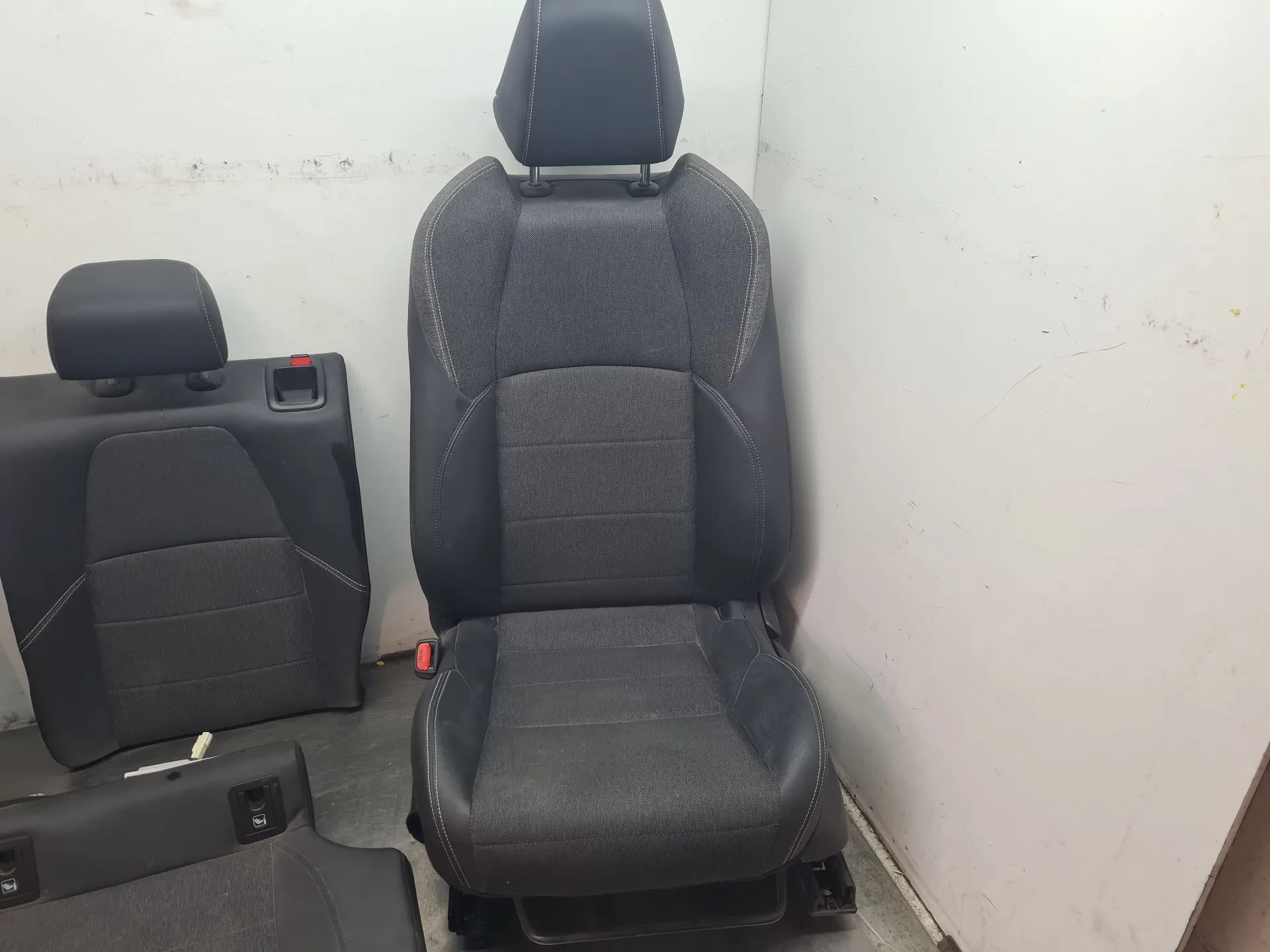 Ensemble sièges TOYOTA Corolla Hatchback (_E21_) Imagem-7