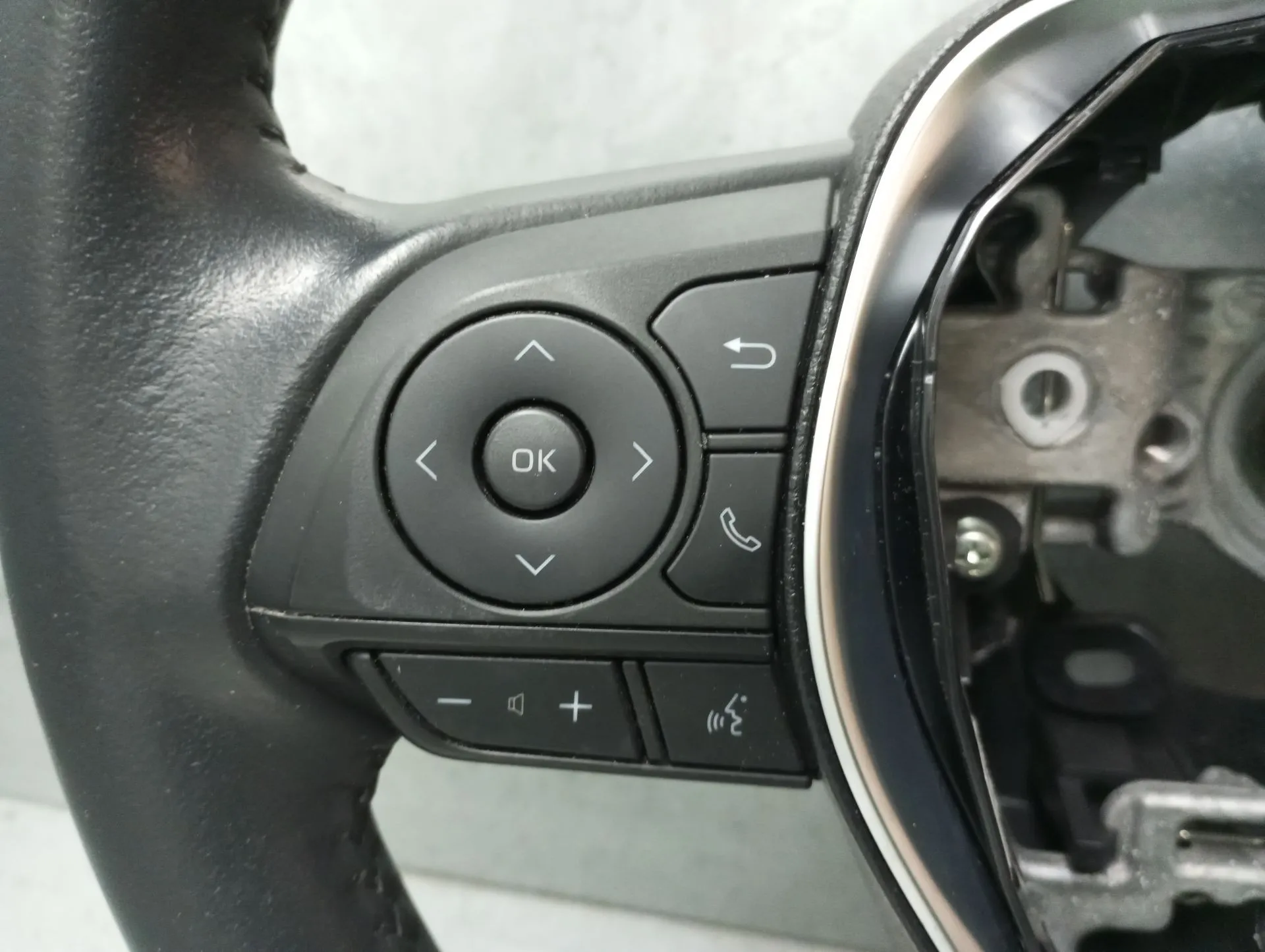 Volante TOYOTA Corolla Hatchback (_E21_) Imagem-4