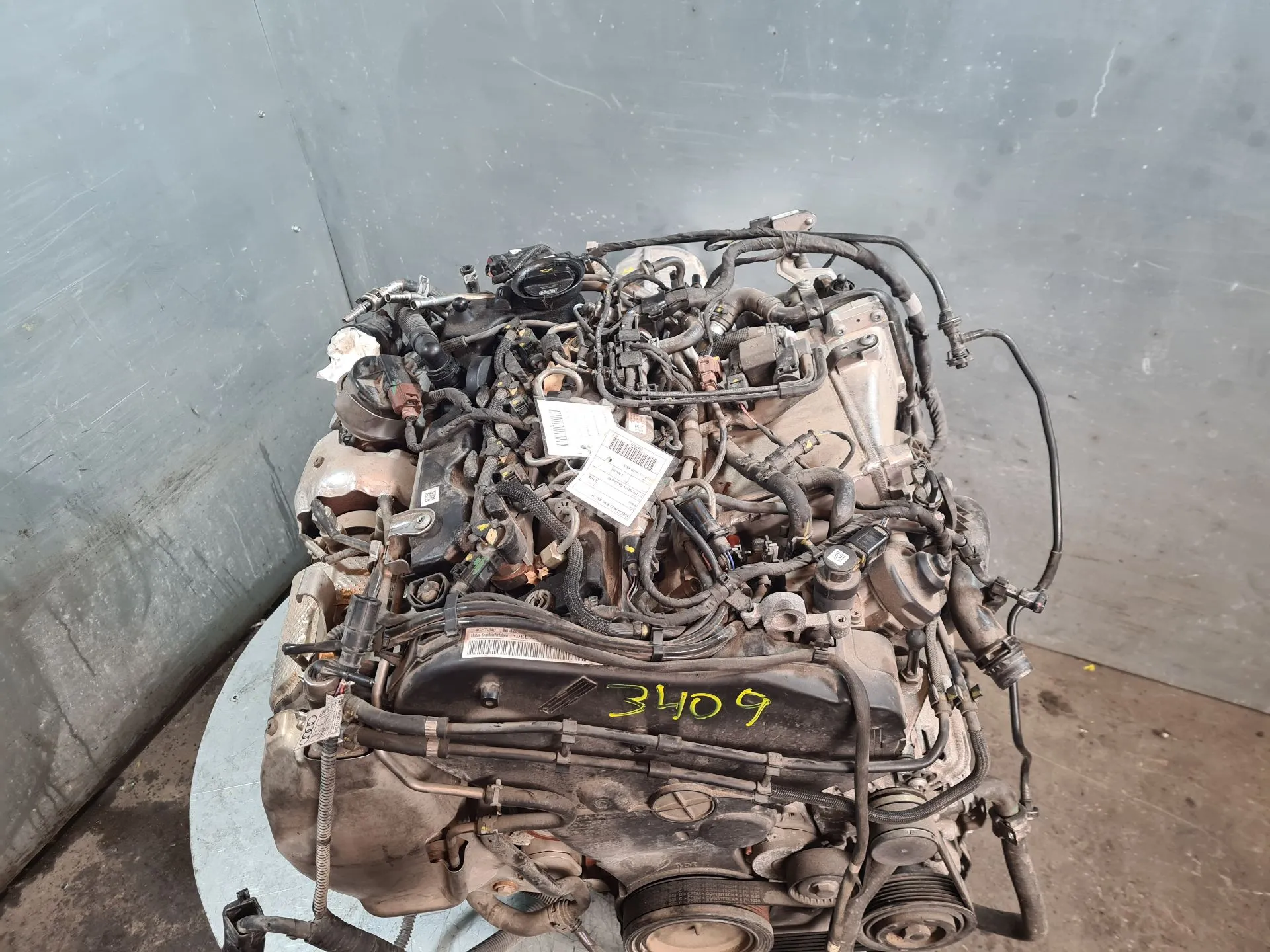 Motor completo AUDI A4 (8W2, 8WC, B9) Imagem-1