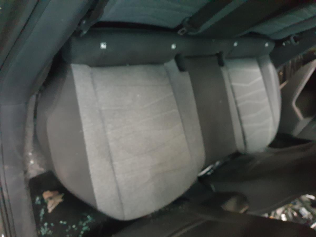 Rear Seat SEAT Arona (KJ7) Imagem-1