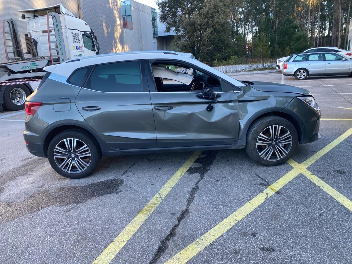 Elevador vidros frente direito SEAT Arona (KJ7)