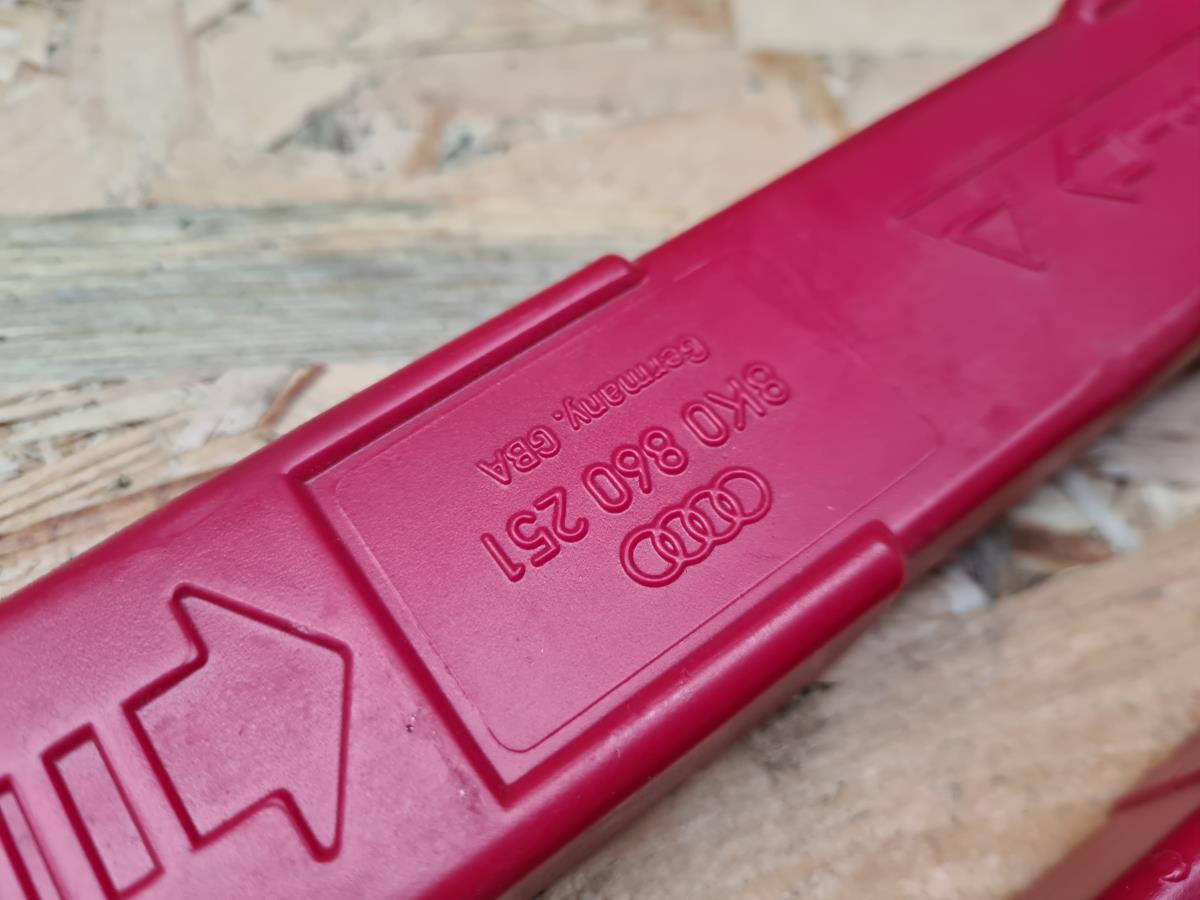 Triangolo di emergenza AUDI A4 (8W2, 8WC, B9) Imagem-2