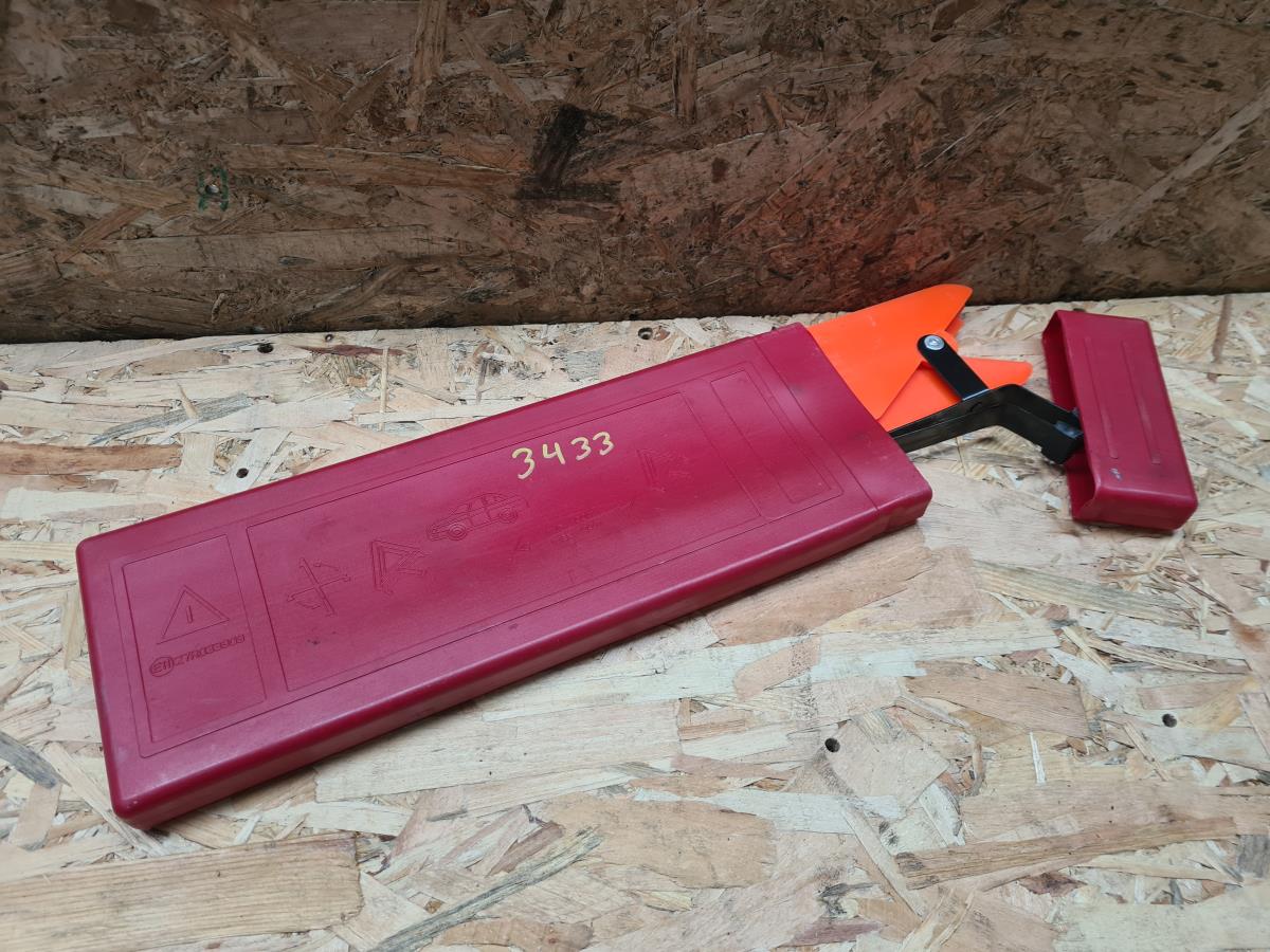 Triangolo di emergenza TOYOTA Aygo (_B4_)