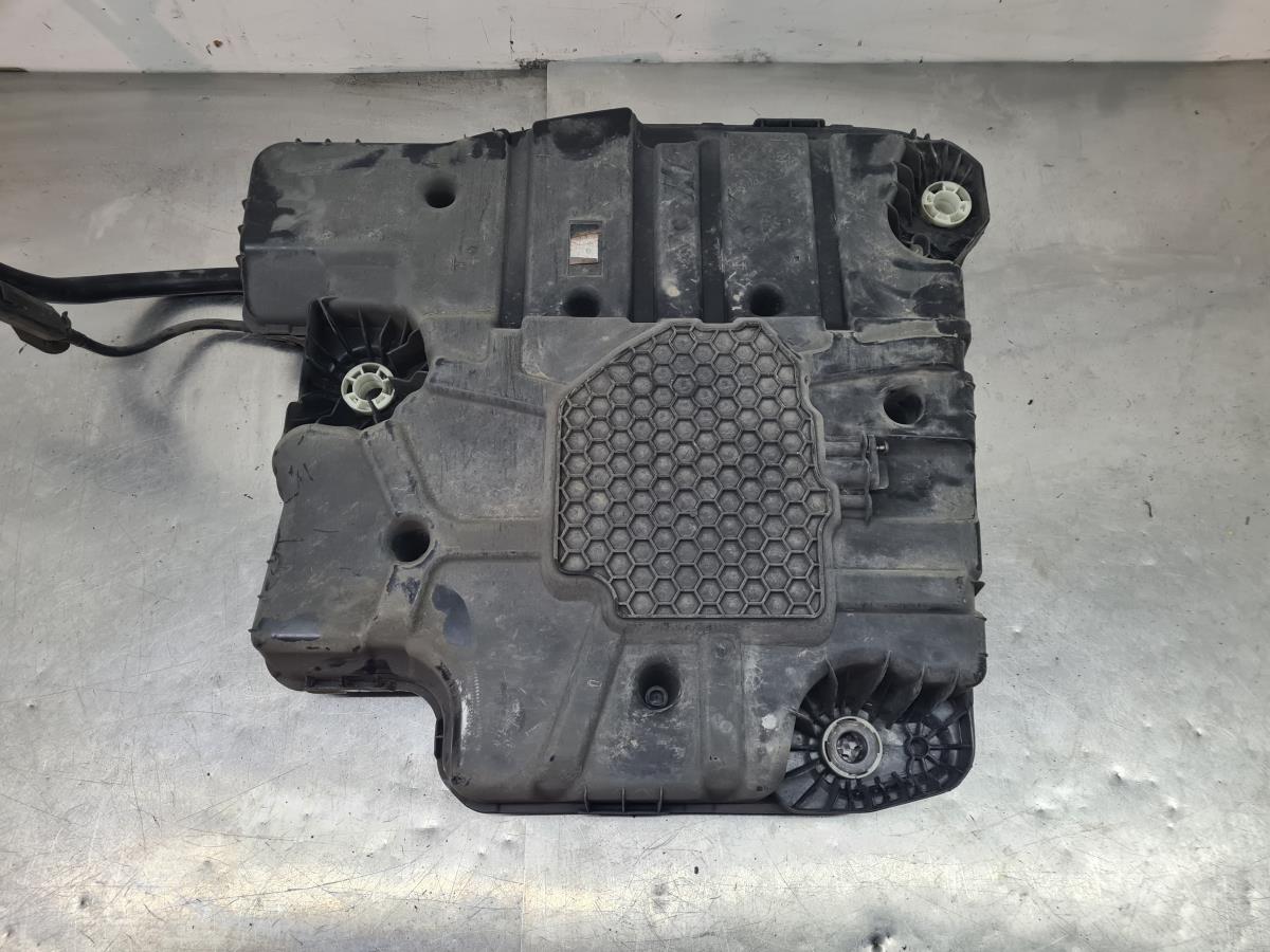 Depósito AdBlue PEUGEOT 2008 II (U_) Imagem-2