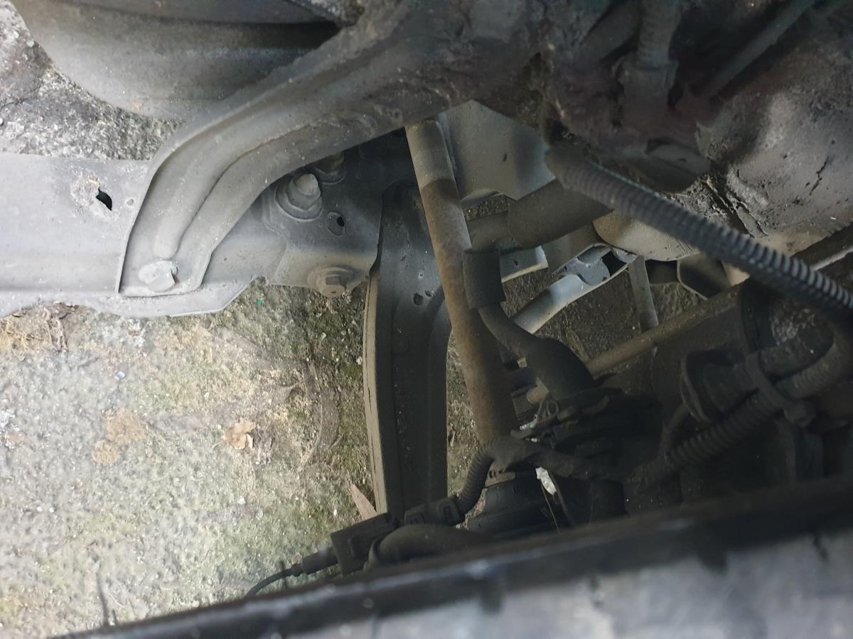 Braccio di sospensione anteriore sinistro FIAT 500 (312_)