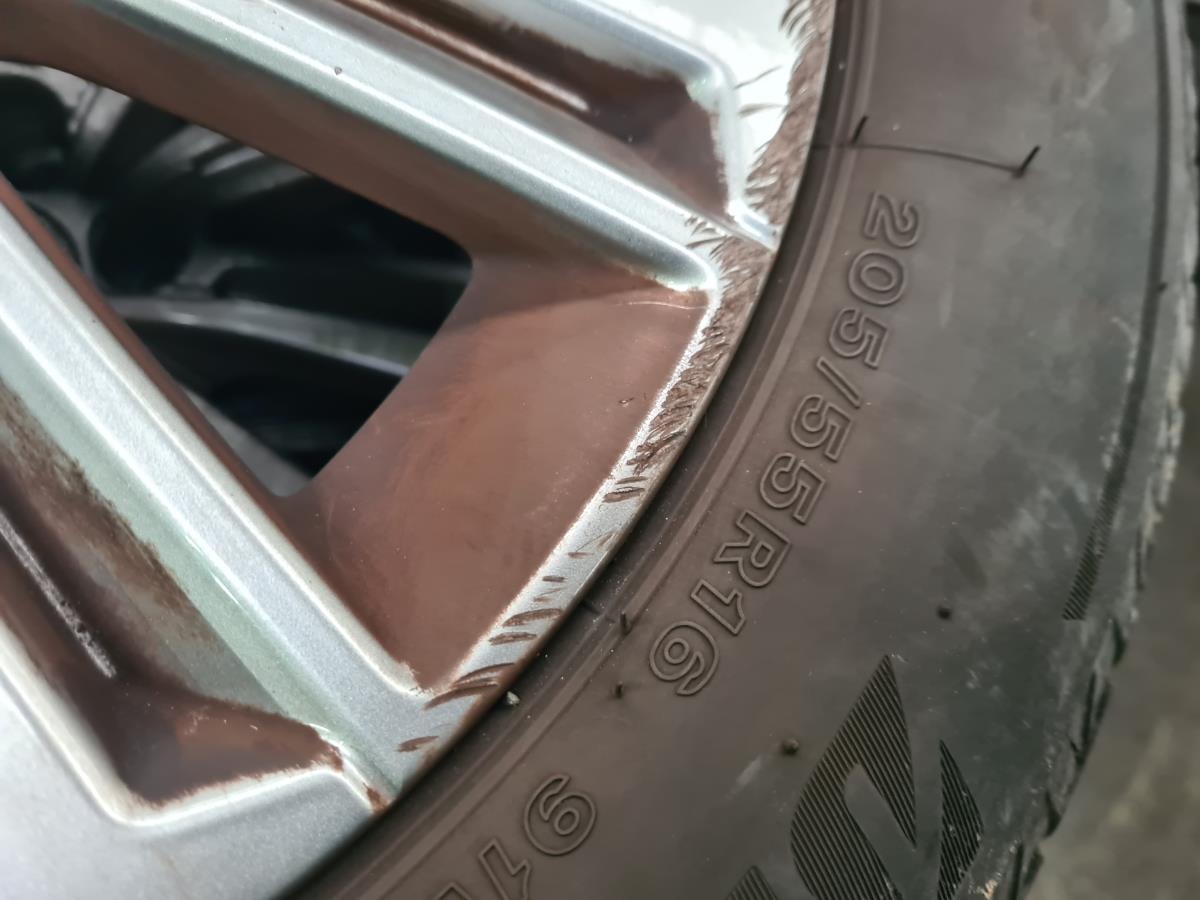 Pneu PEUGEOT 308 II Imagem-2