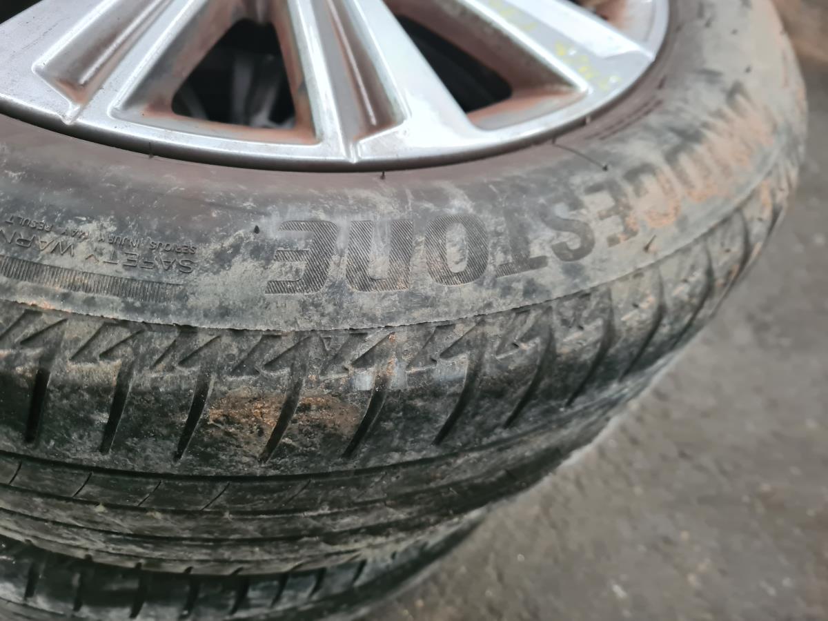 Wheel PEUGEOT 308 II Imagem-1