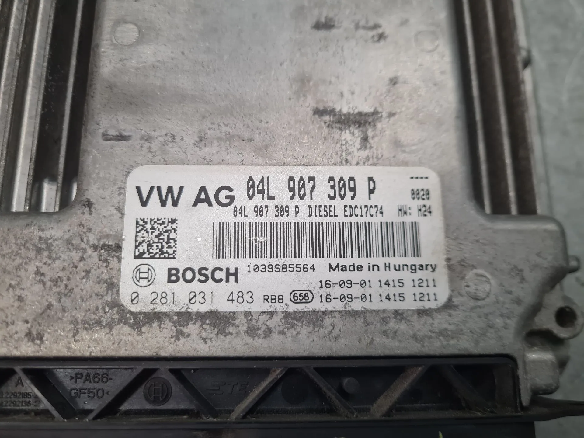 Engine control unit / ECU VOLKSWAGEN Touran (5T) Imagem-3
