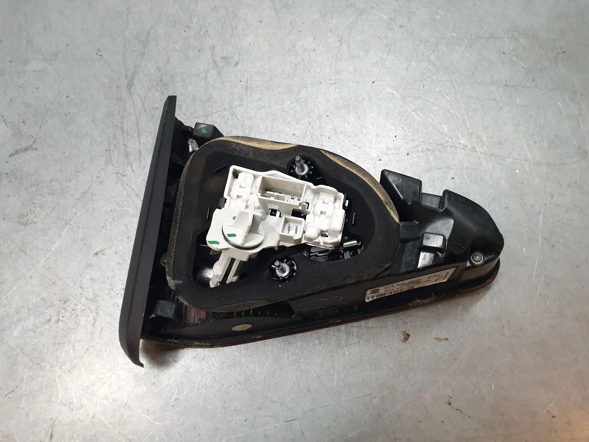 Fanale Destro Baule VOLKSWAGEN Touran (5T) Imagem-2