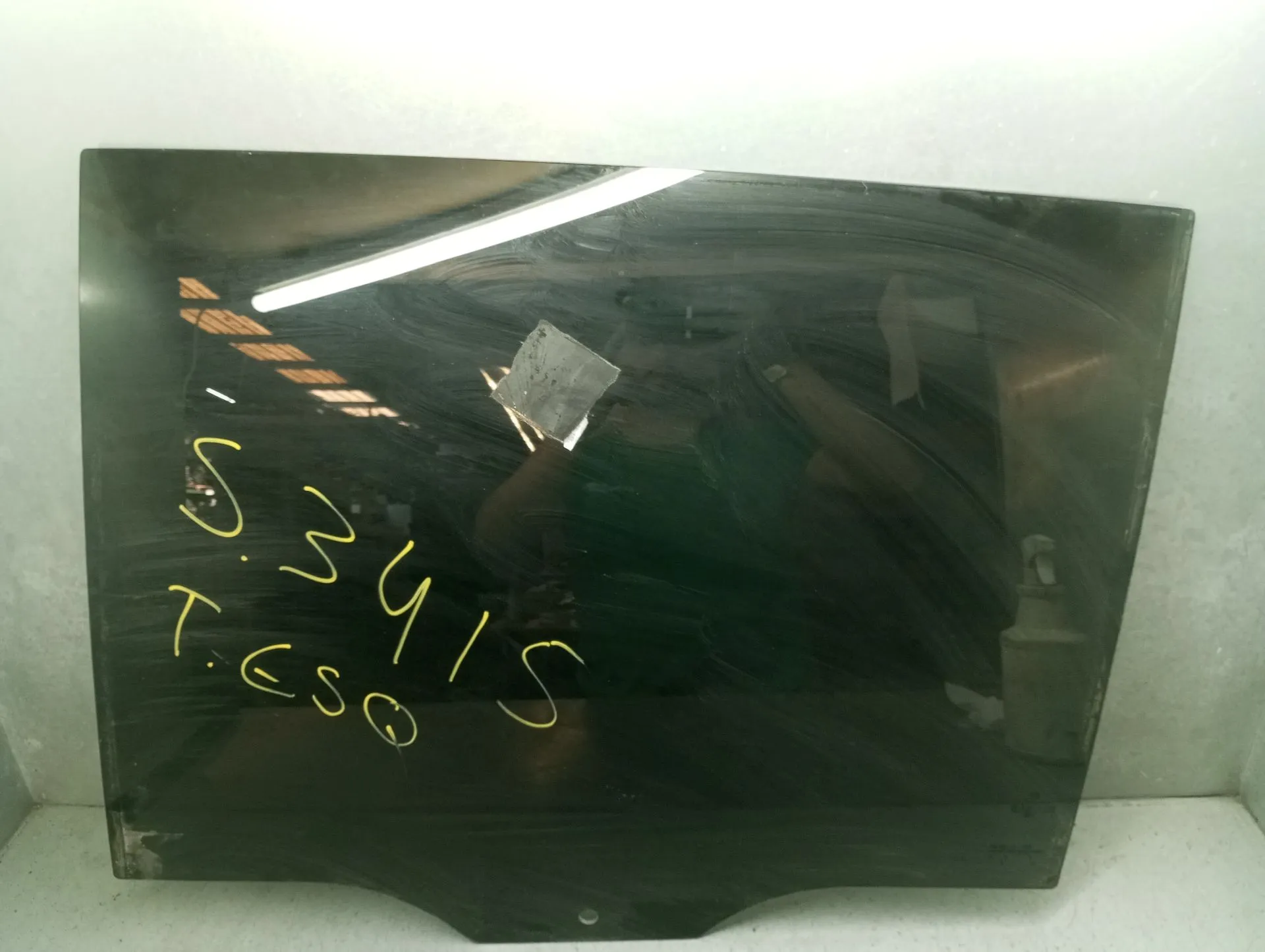 Vidro porta trás esquerdo VOLKSWAGEN Touran (5T)