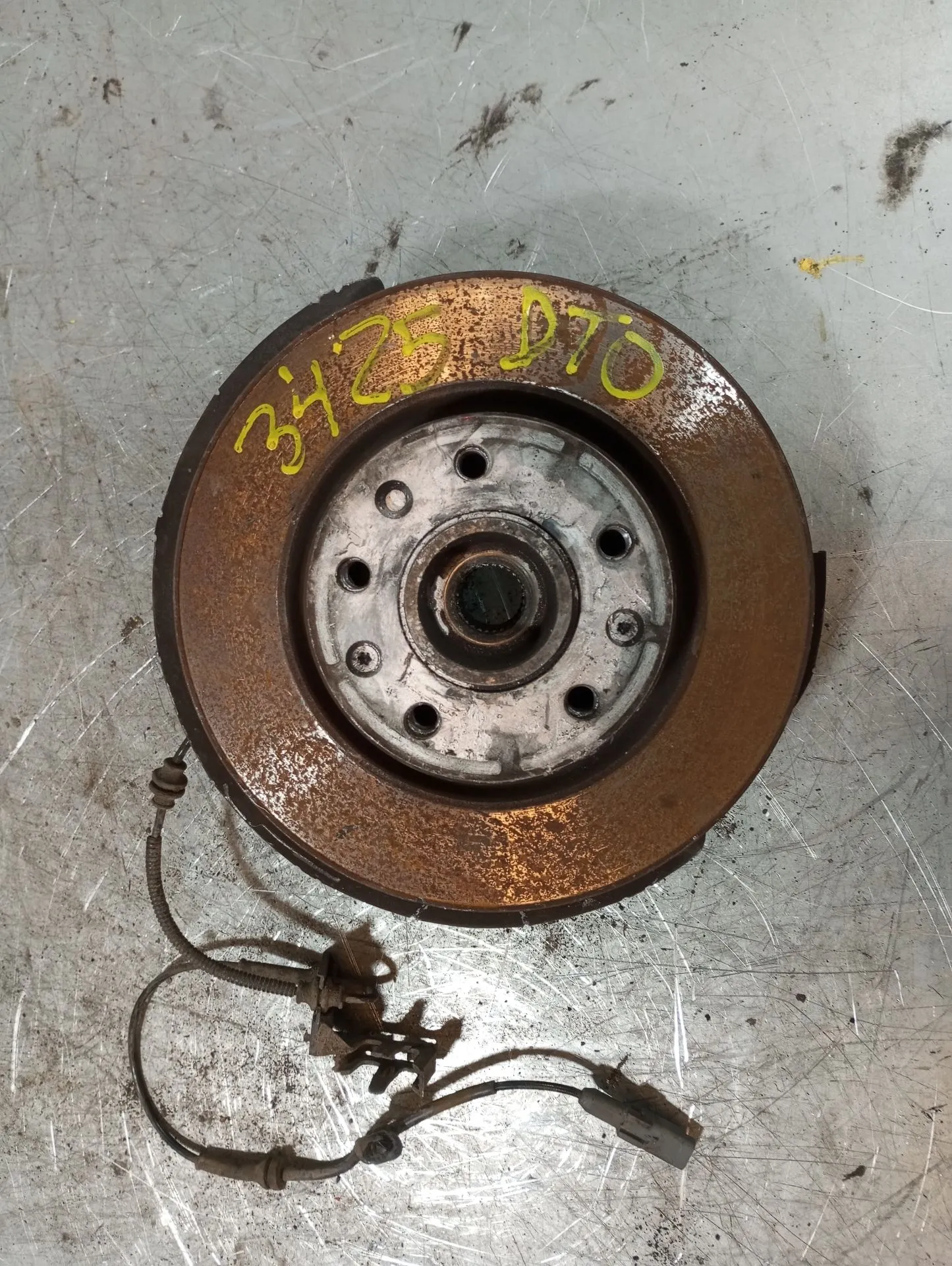 Right front steering knuckle PEUGEOT 308 II