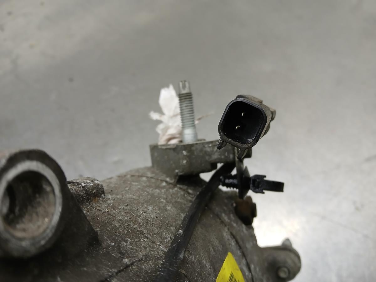 AC compressor FORD Fiesta VI (CB1, CCN) Imagem-4