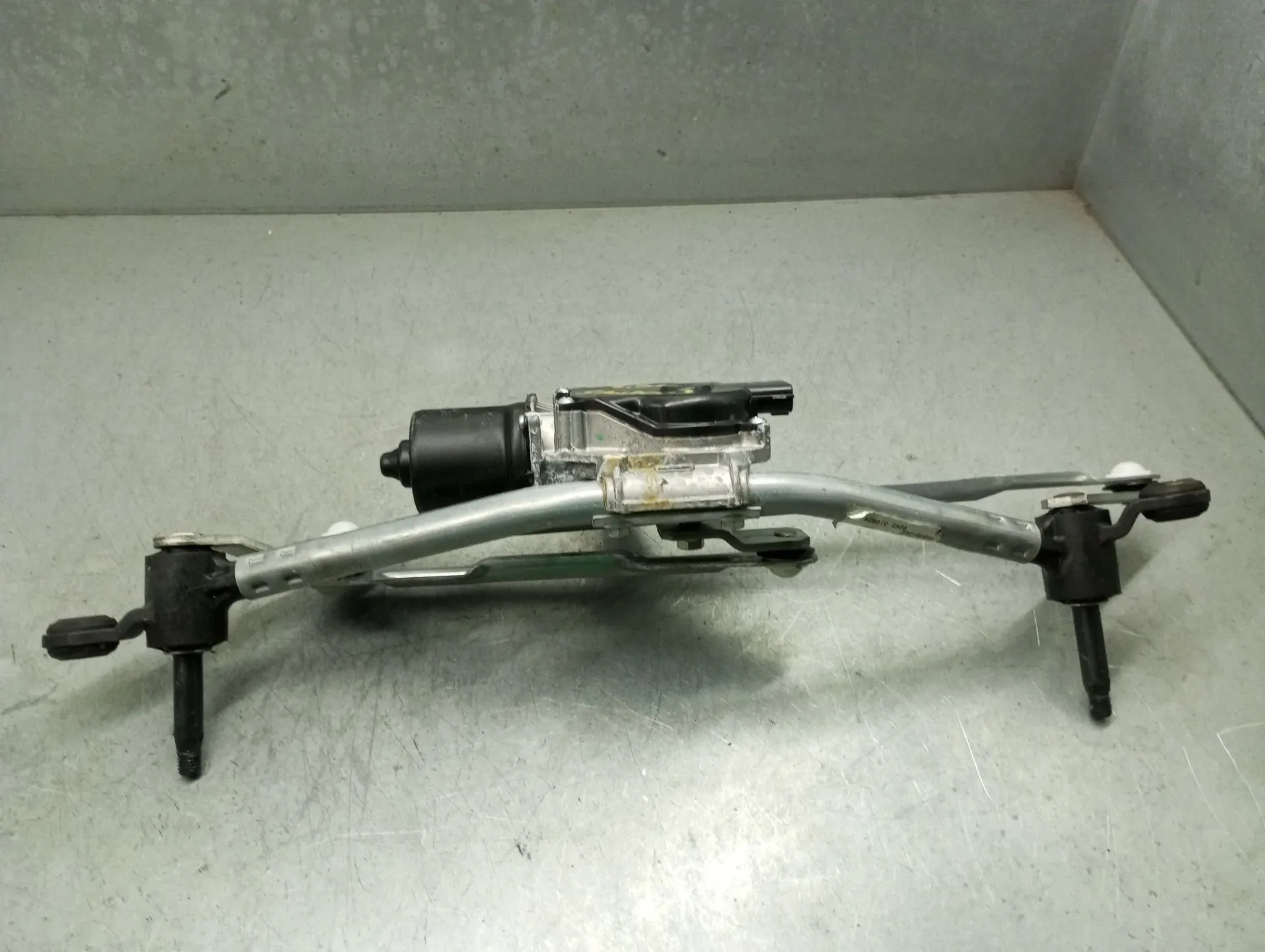 Motor limpa vidros frente DACIA Sandero III