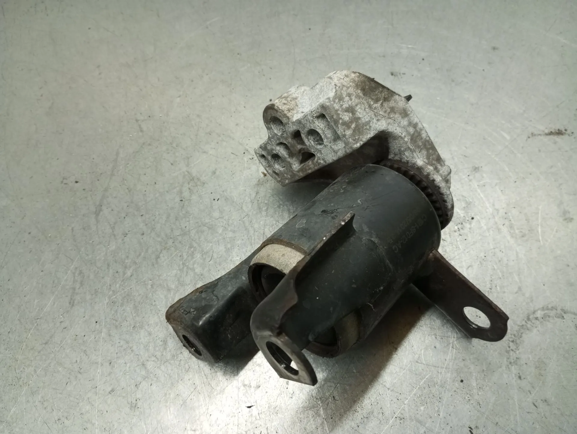 Engine Mount FORD Fiesta VI (CB1, CCN) Imagem-2