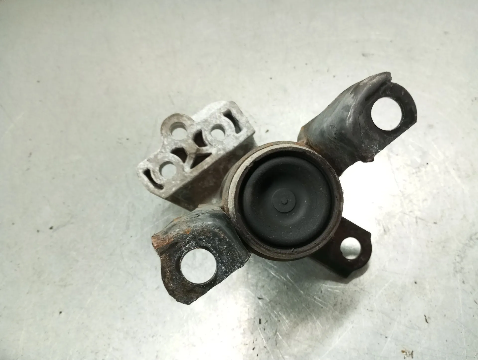 Engine Mount FORD Fiesta VI (CB1, CCN) Imagem-6