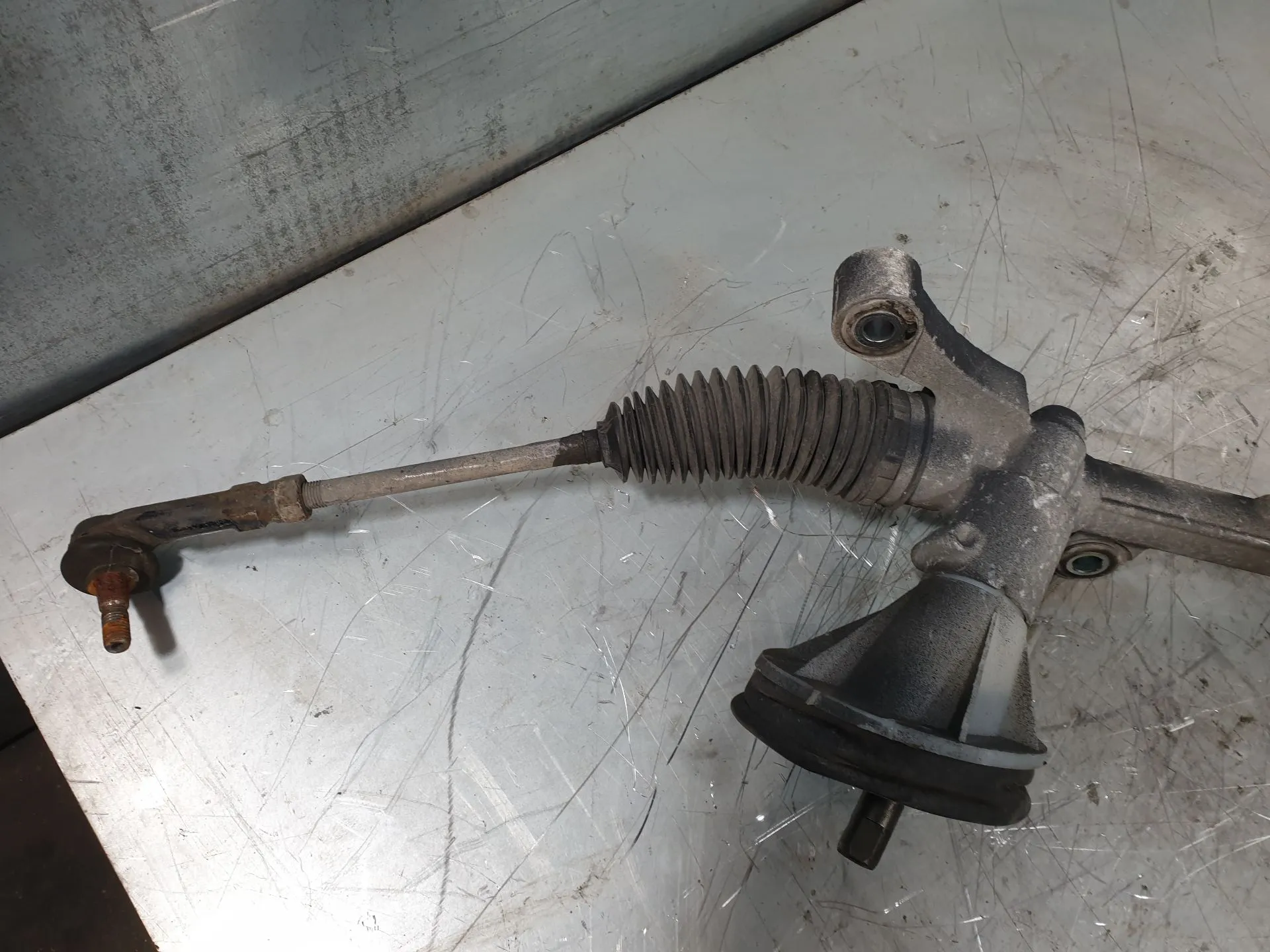 Steering box FORD Fiesta VI (CB1, CCN) Imagem-1