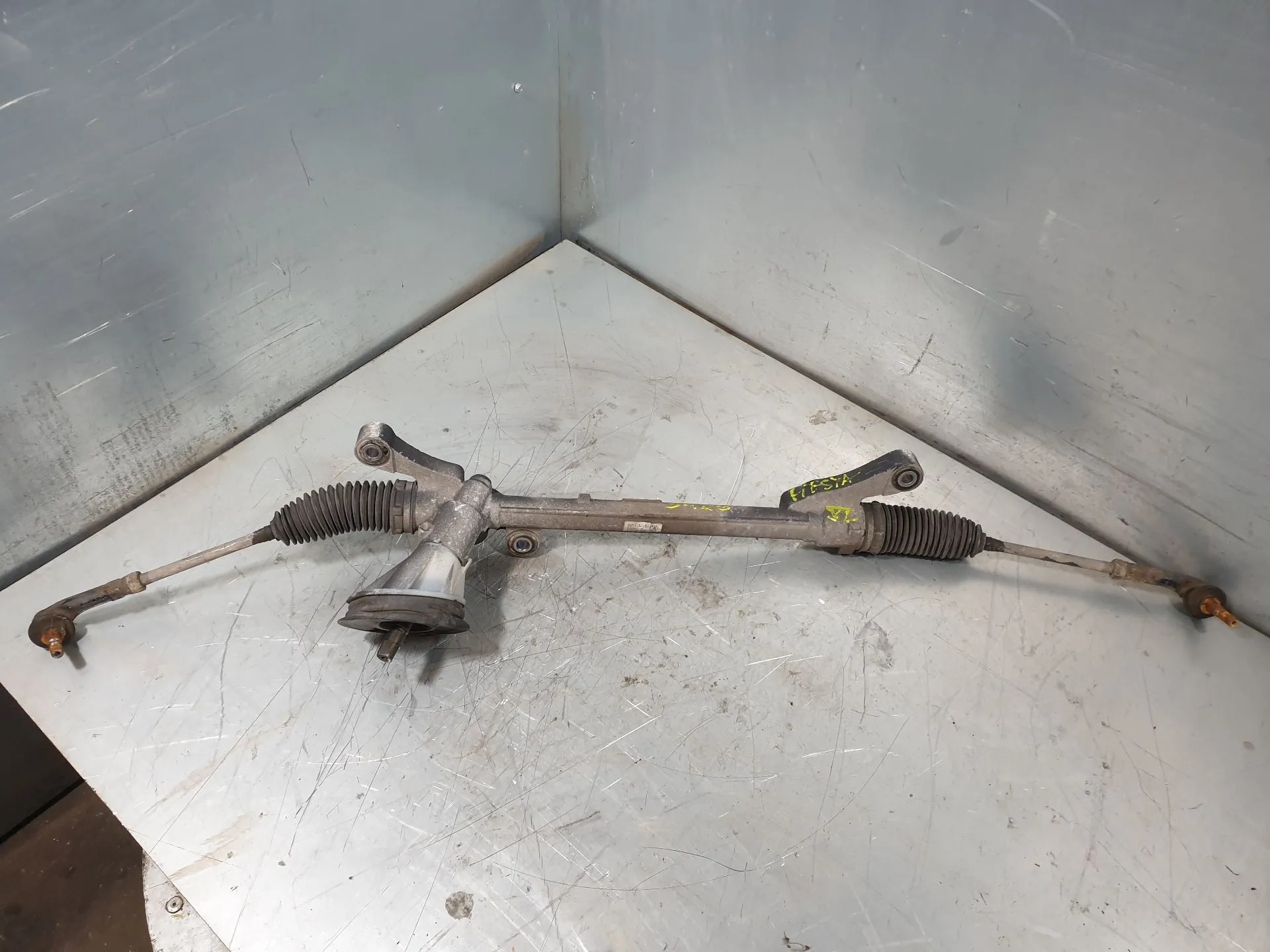 Steering box FORD Fiesta VI (CB1, CCN)