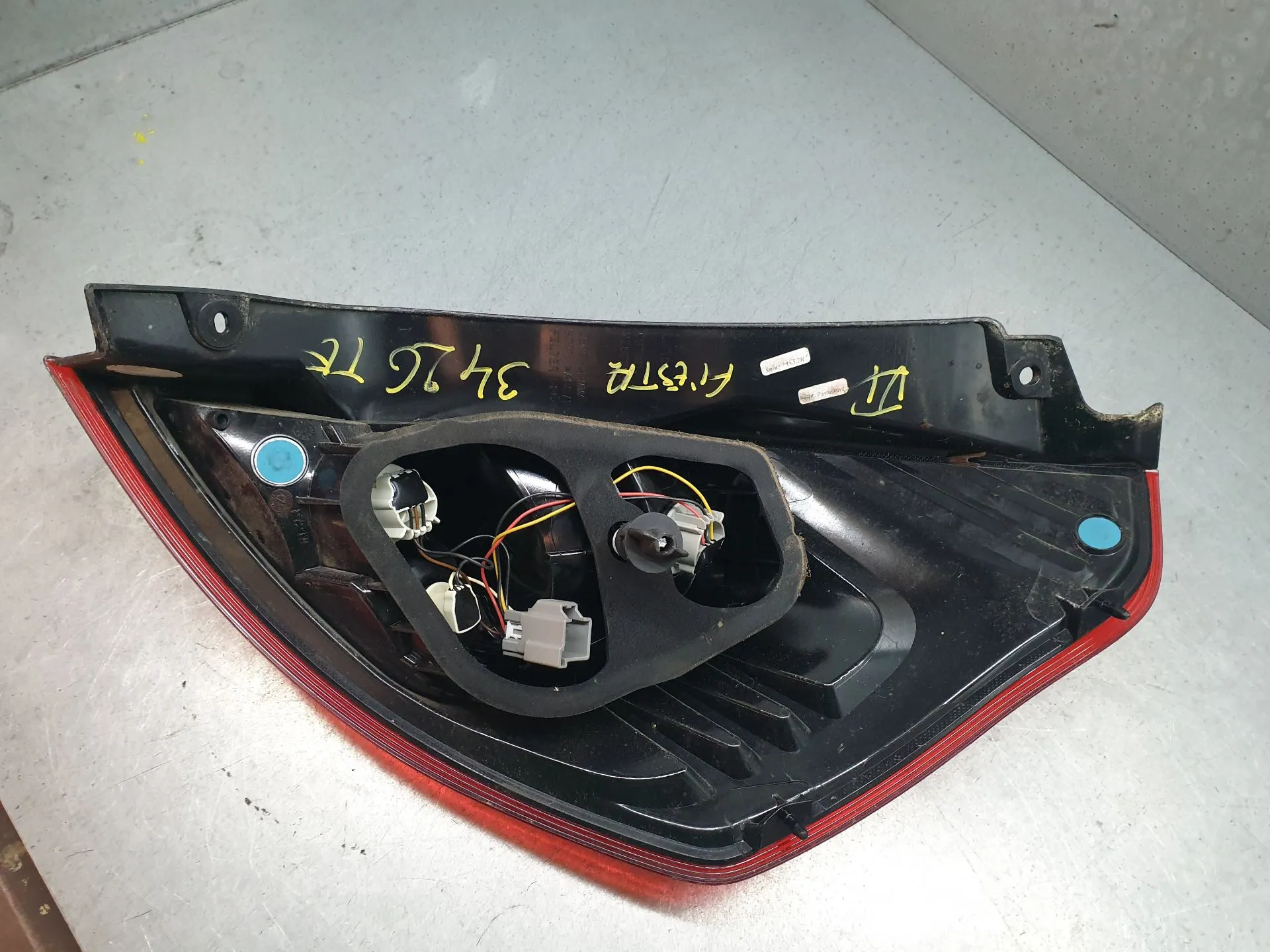 Feu arrière Gauche FORD Fiesta VI (CB1, CCN) Imagem-3