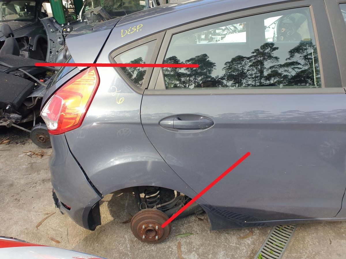 Painel trás direito FORD Fiesta VI (CB1, CCN)
