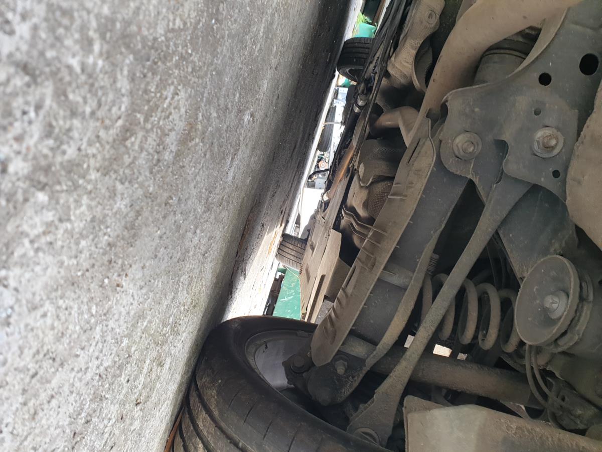 Brazo suspensión trasero derecho BMW 1 (F20)