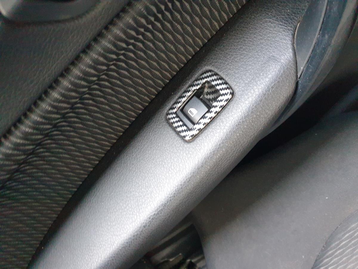 Comando / botão / interruptor vidros trás direito BMW 1 (F20)