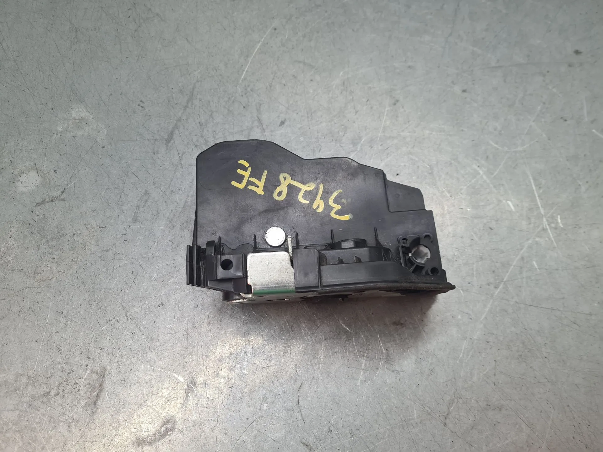 Serratura / chiusura porta anteriore sinistro BMW 1 (F20)