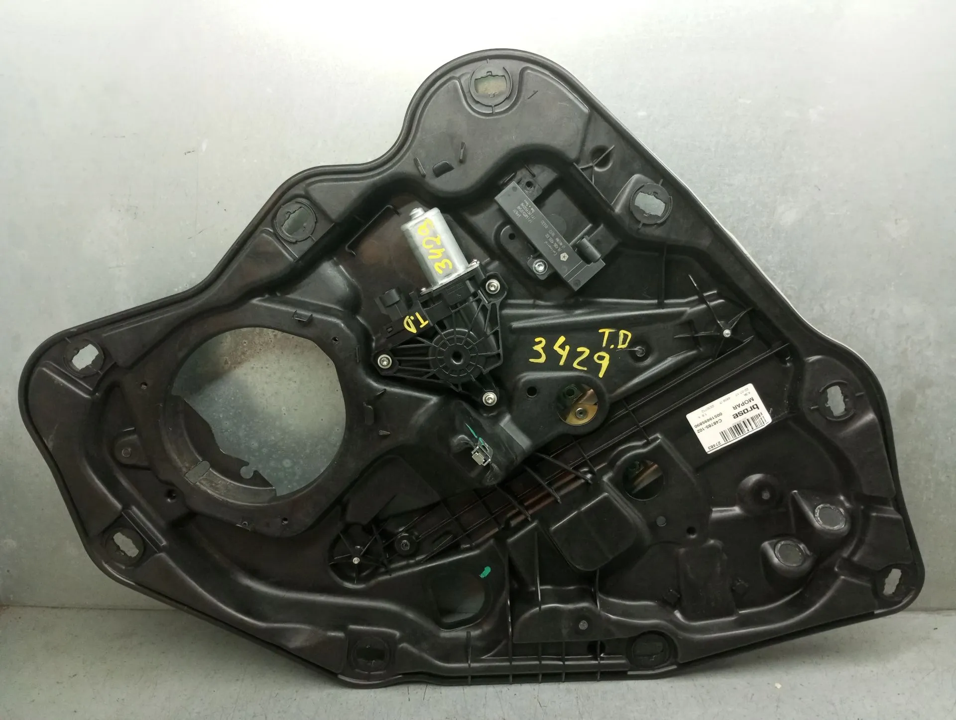 Alzavetro posteriore destro FIAT 500X (334_)