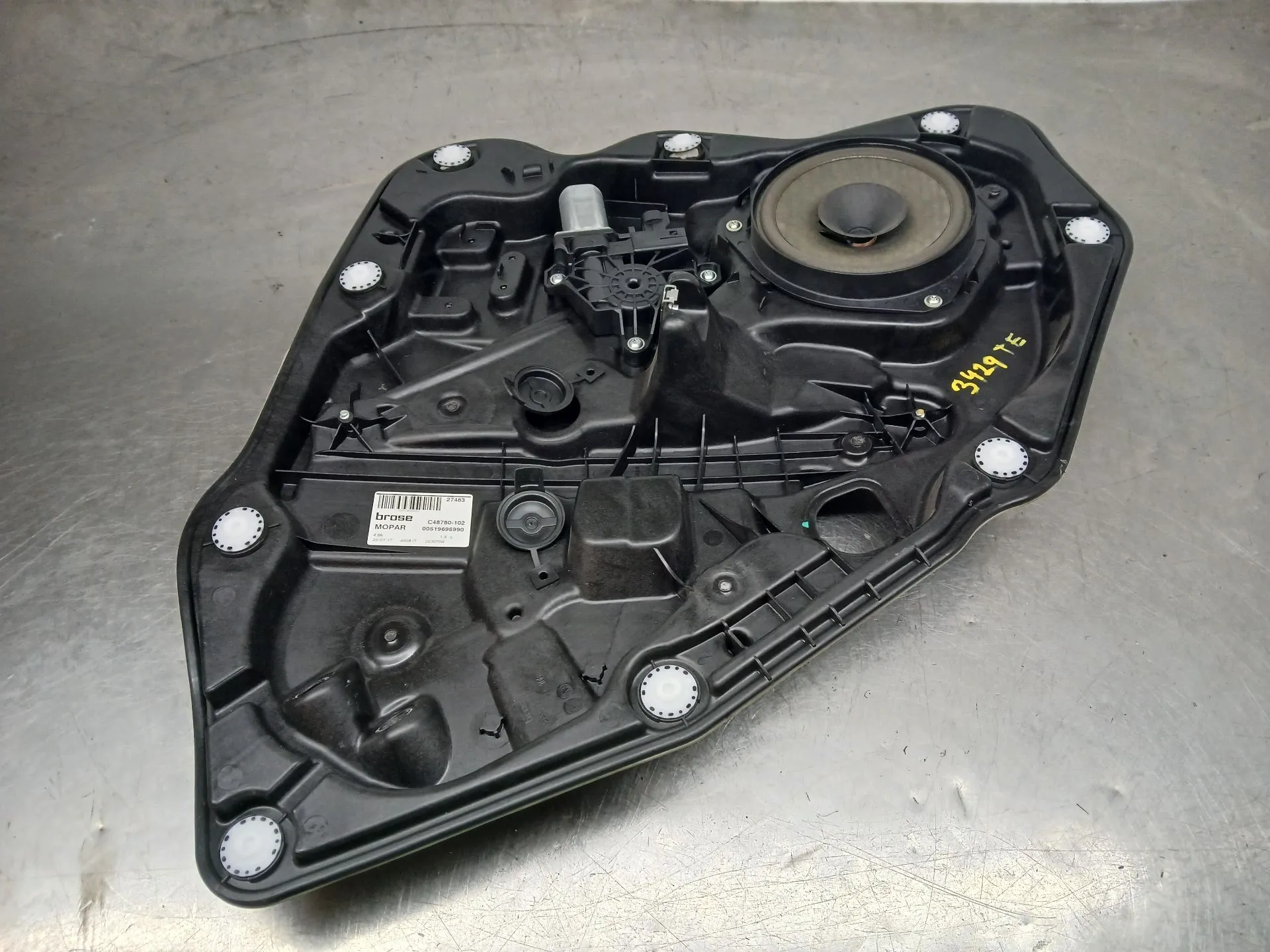 Alzavetro posteriore sinistro FIAT 500X (334_)