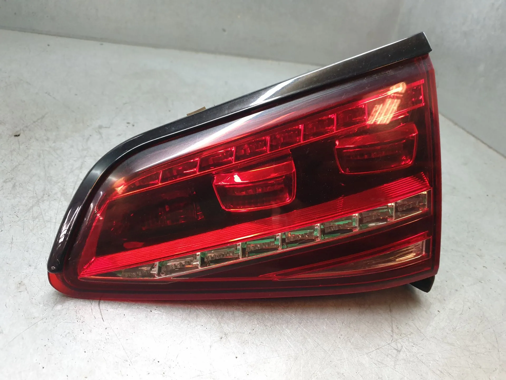 Right Tailgate light VOLKSWAGEN Golf VII (5G1, BQ1, BE1, BE2)