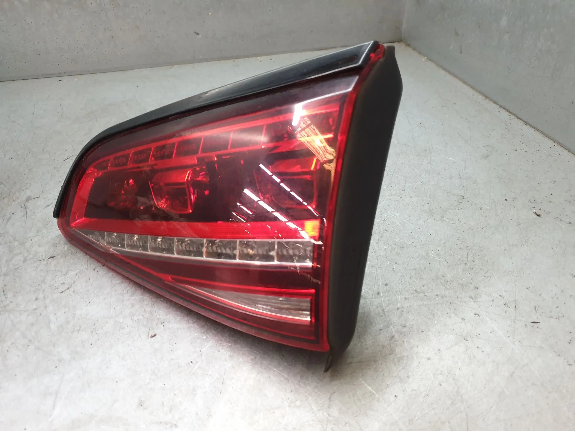 Fanale Destro Baule VOLKSWAGEN Golf VII (5G1, BQ1, BE1, BE2) Imagem-1