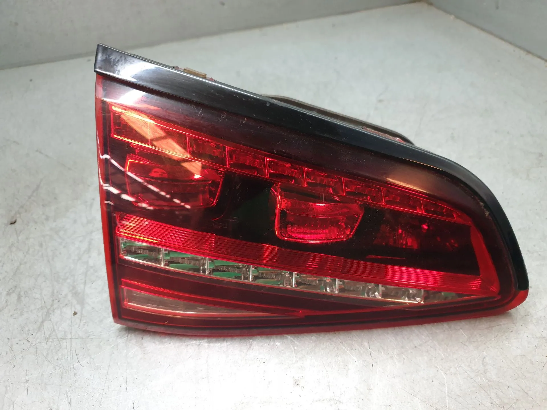 Left Tailgate light  VOLKSWAGEN Golf VII (5G1, BQ1, BE1, BE2)