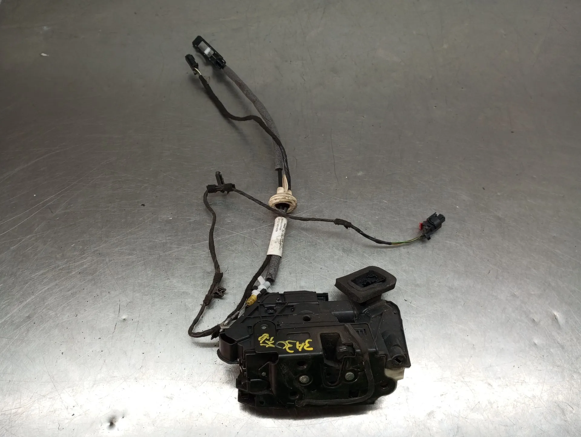 Front Right Door Lock VOLKSWAGEN Golf VII (5G1, BQ1, BE1, BE2)