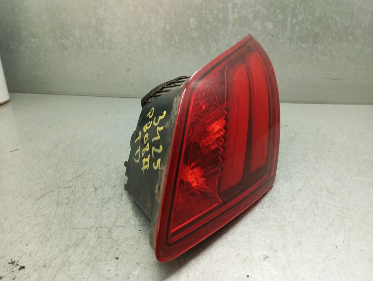 Right Tailgate light PEUGEOT 308 II Imagem-3