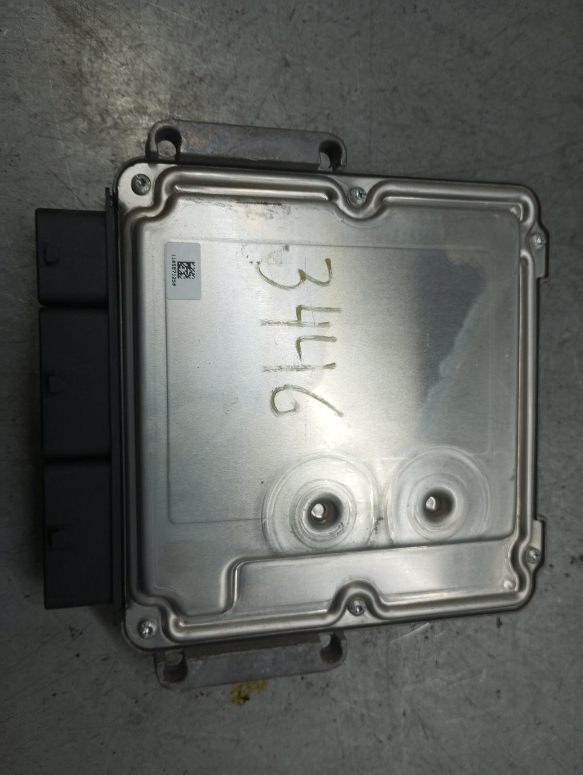 Centralina motor / ECU RENAULT Trafic III (FG_)