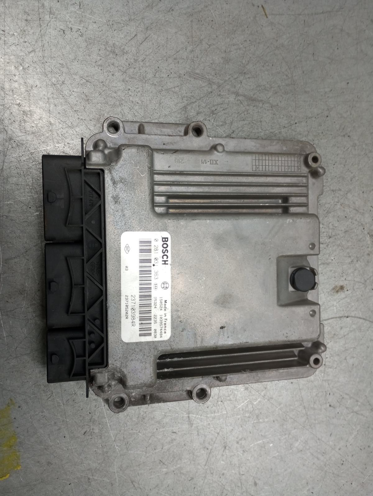 Centralina motor / ECU RENAULT Trafic III (FG_) Imagem-1