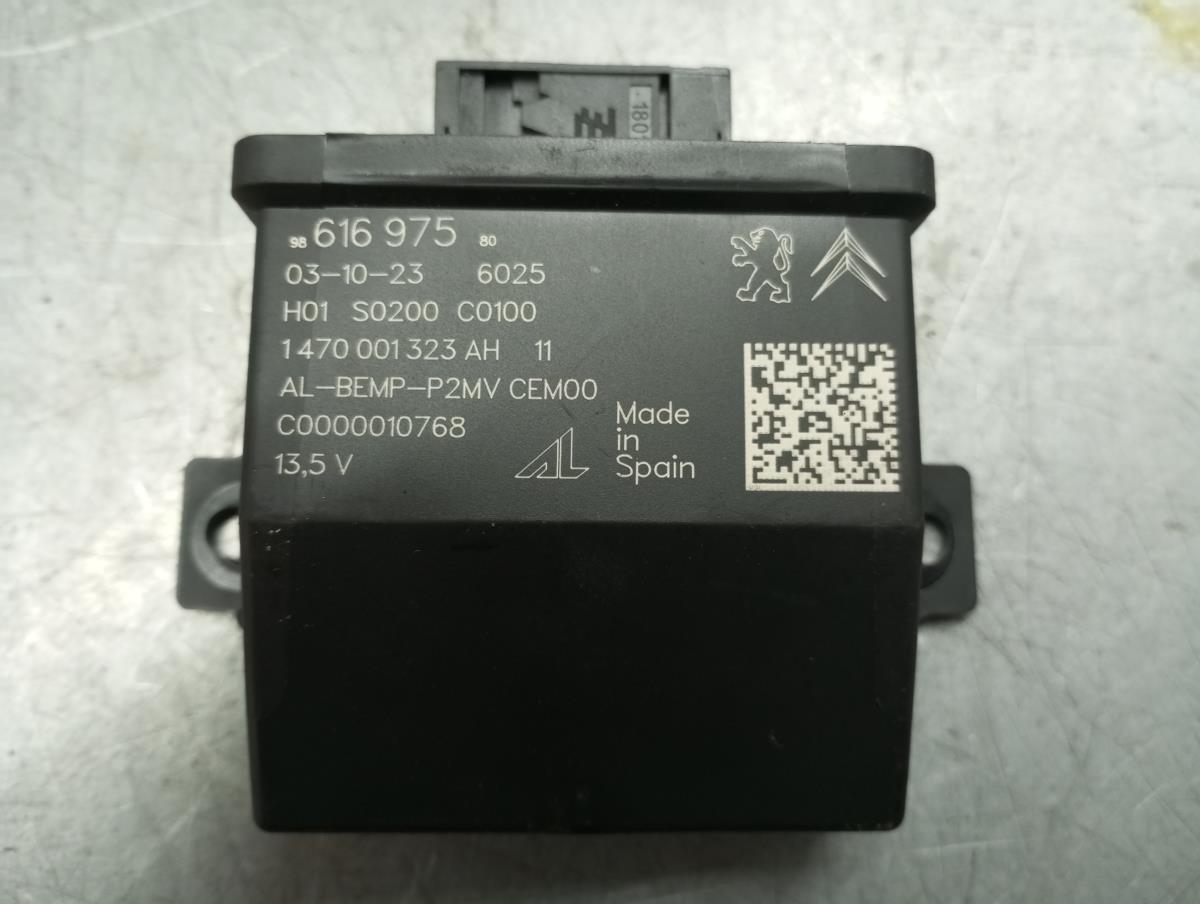 Lighting control unit / Lights ECU PEUGEOT 208 II Imagem-1