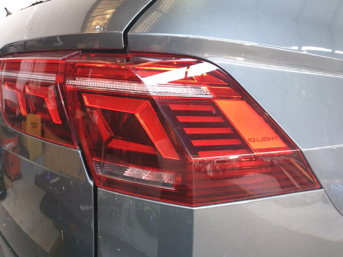 Feu arrière Droite VOLKSWAGEN Tiguan Allspace (BW2)