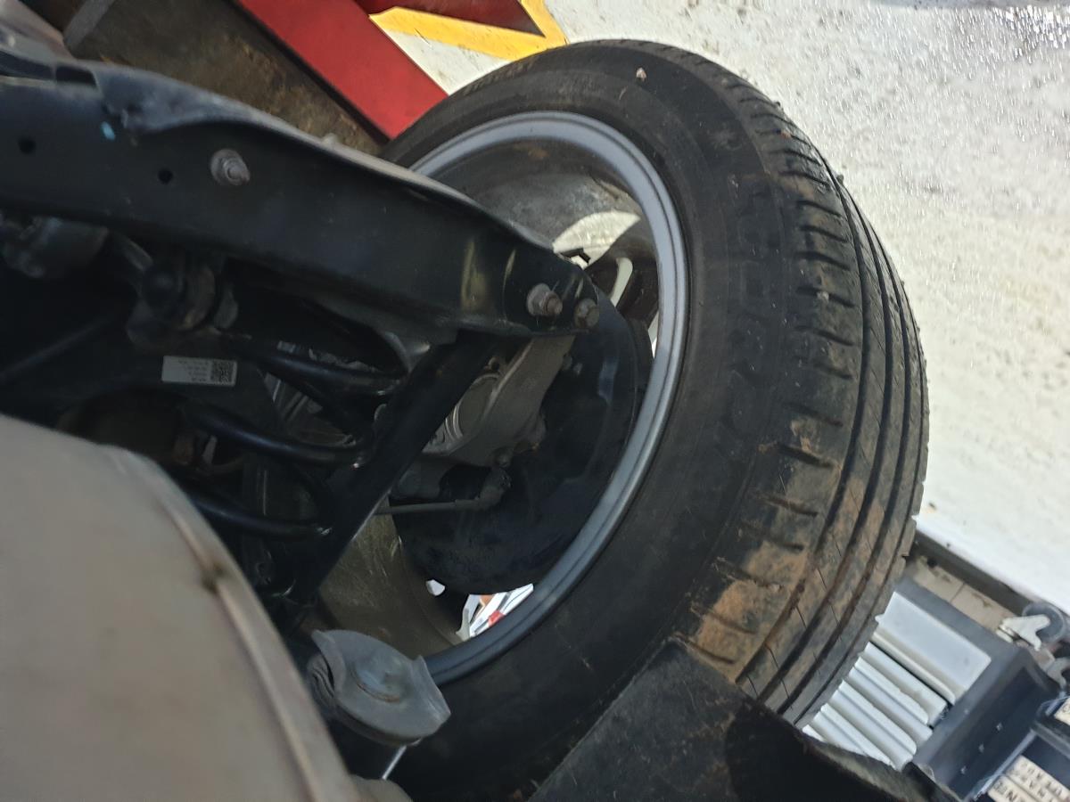 Mangueta trasera izquierda VOLKSWAGEN Tiguan Allspace (BW2)