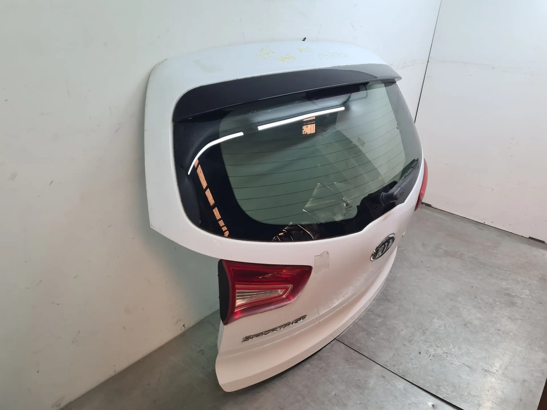 Tailgate / Trunk lid KIA Sportage (SL) Imagem-1