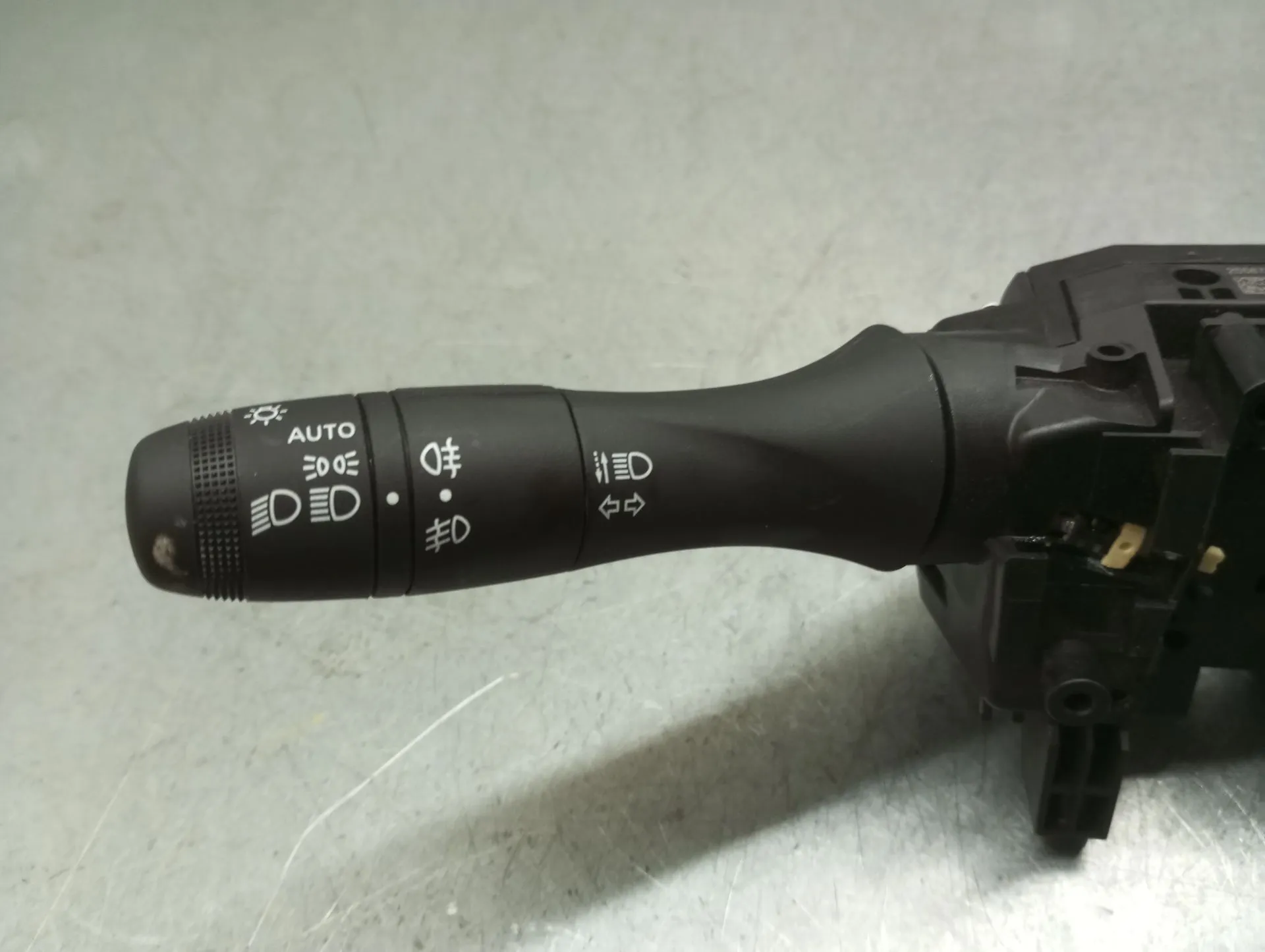 Set leve luci e tergicristalli DACIA Sandero III Imagem-1