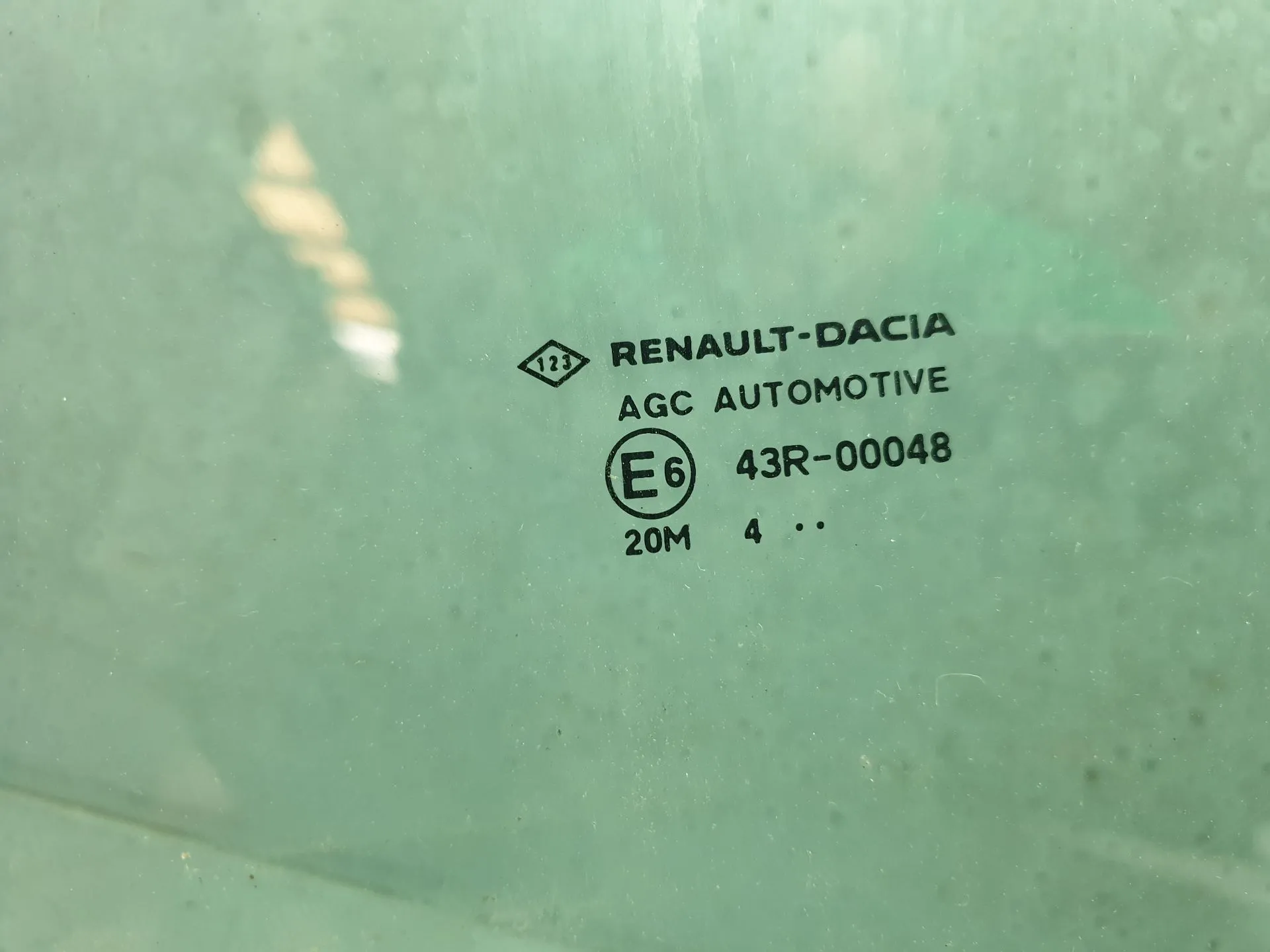 Left rear door glass DACIA Sandero III Imagem-2