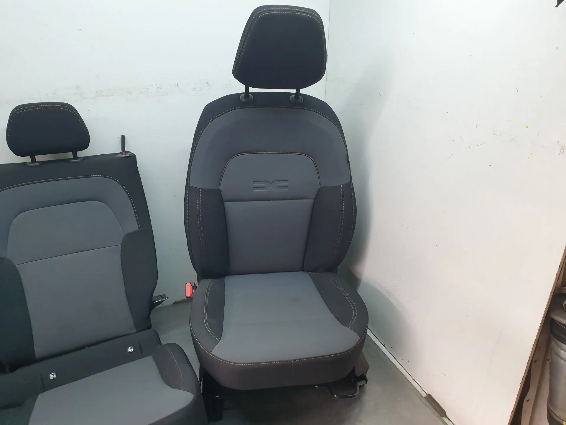 Conjunto de bancos DACIA Sandero III Imagem-3