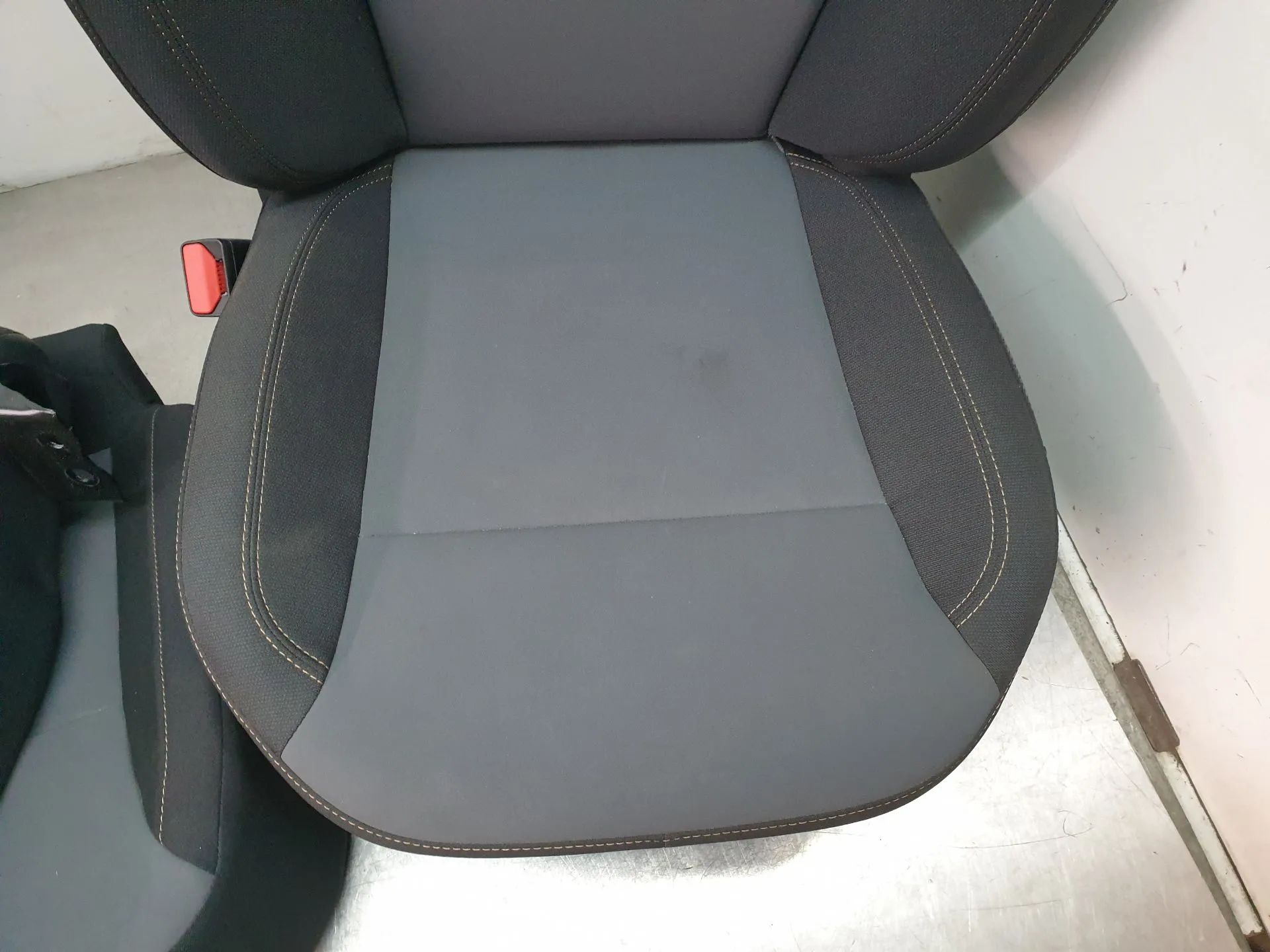 Conjunto de bancos DACIA Sandero III Imagem-12