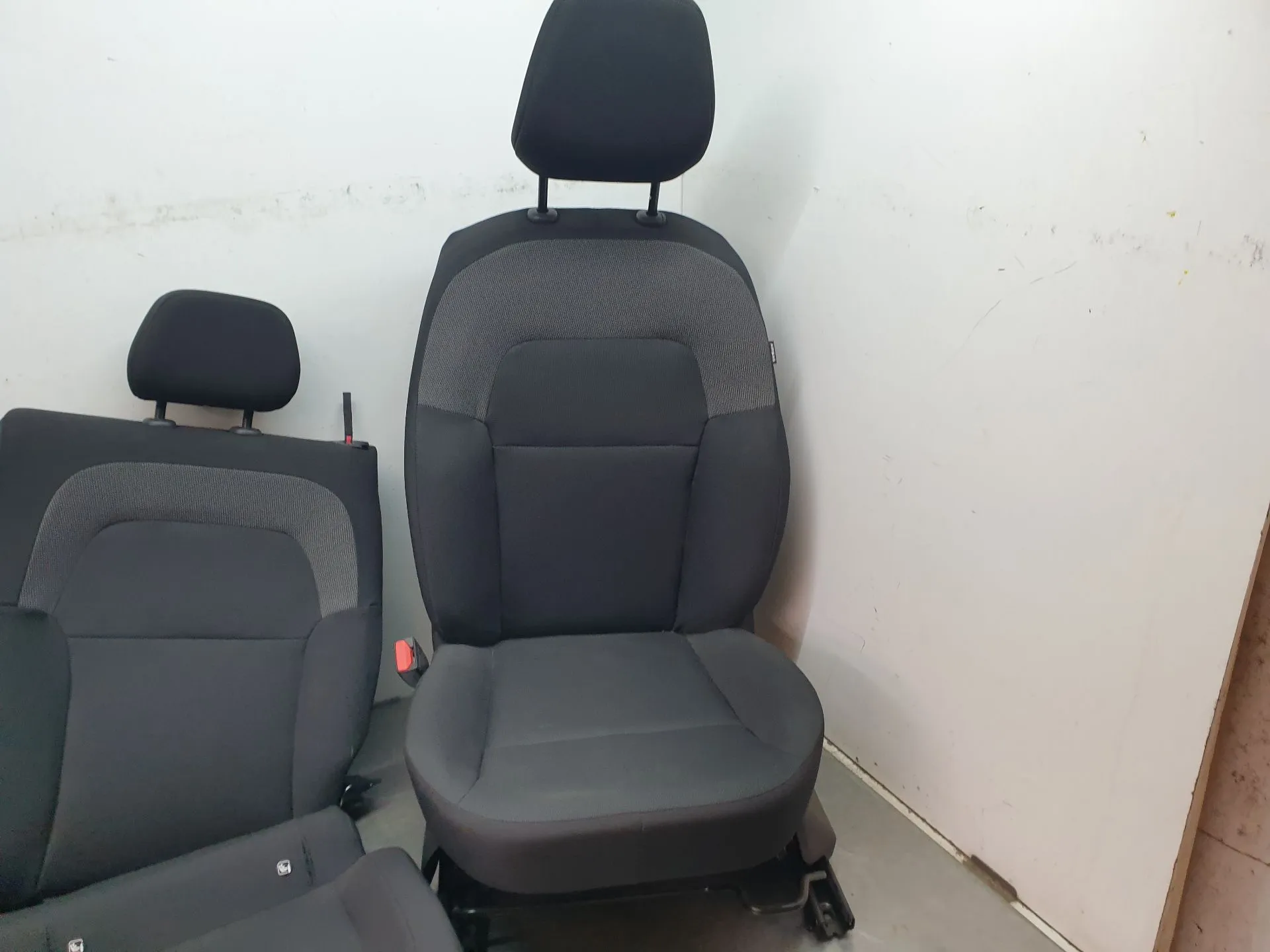 Conjunto de bancos DACIA Sandero III Imagem-0