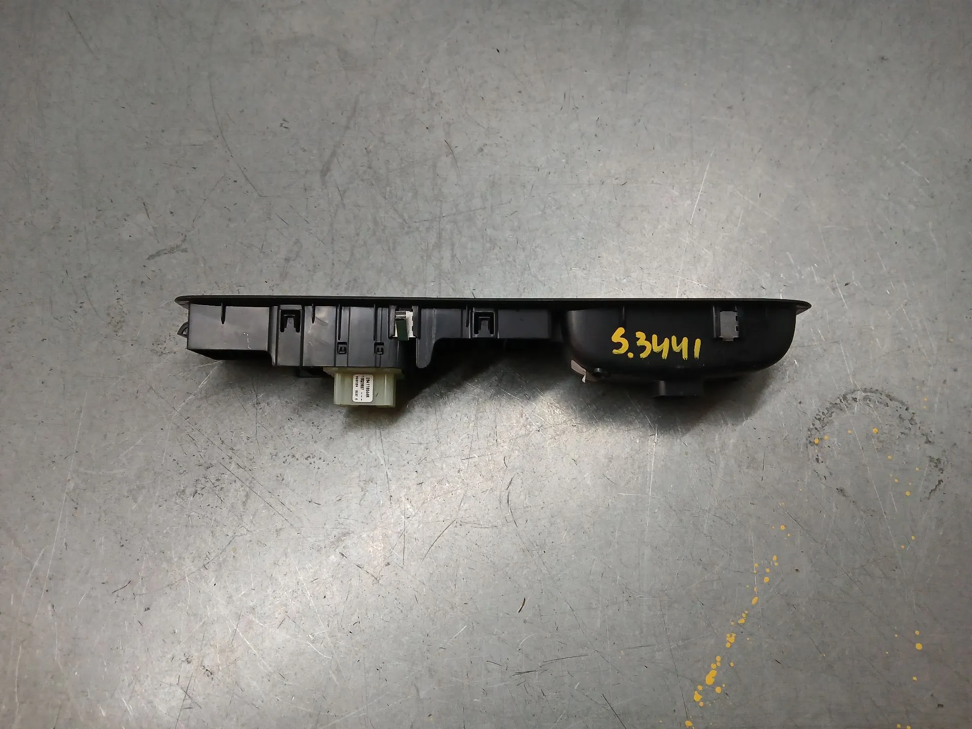 Left Front window control DACIA Sandero III