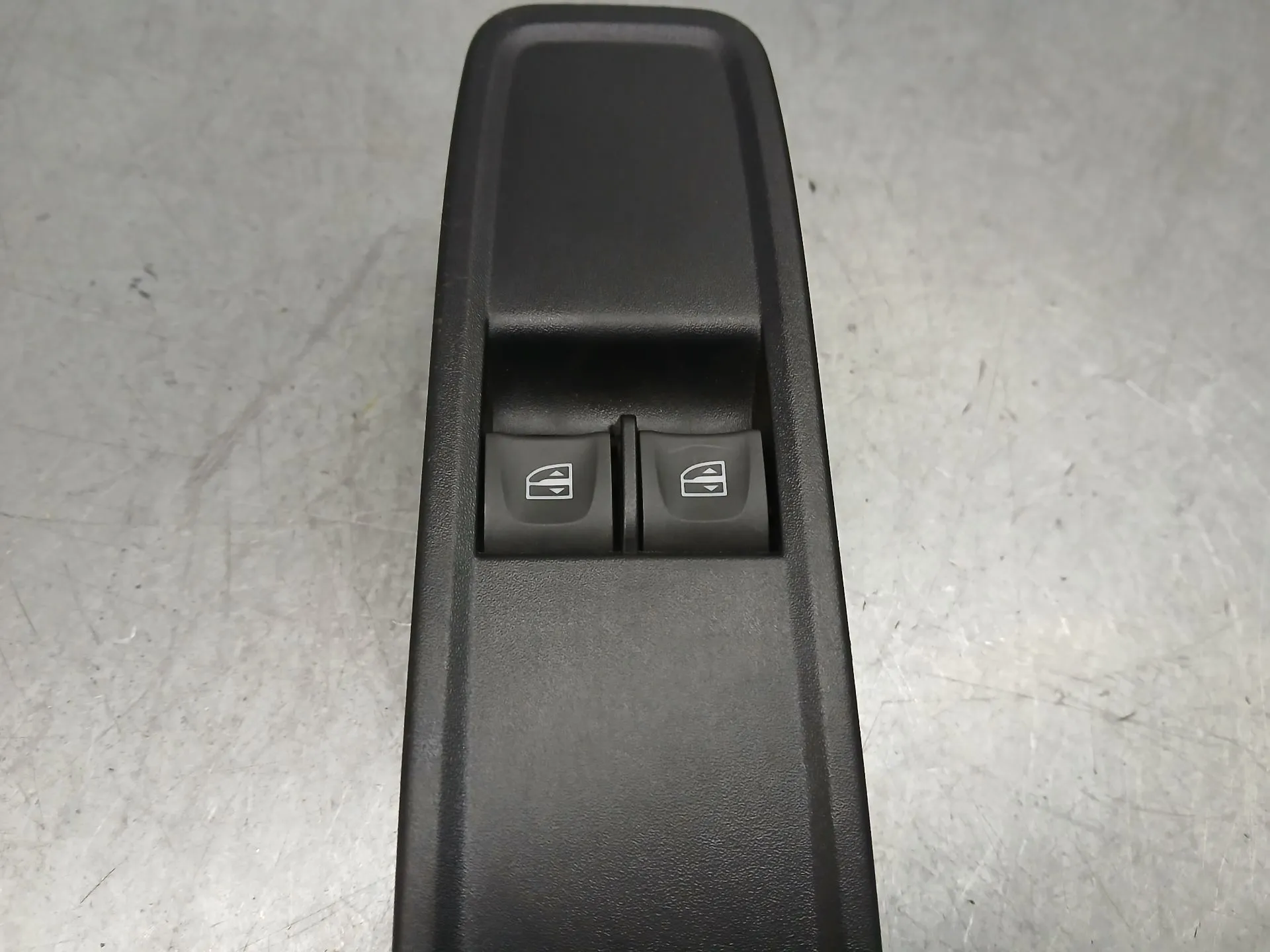 Comando / botão / interruptor vidros frente esquerdo DACIA Sandero III Imagem-2