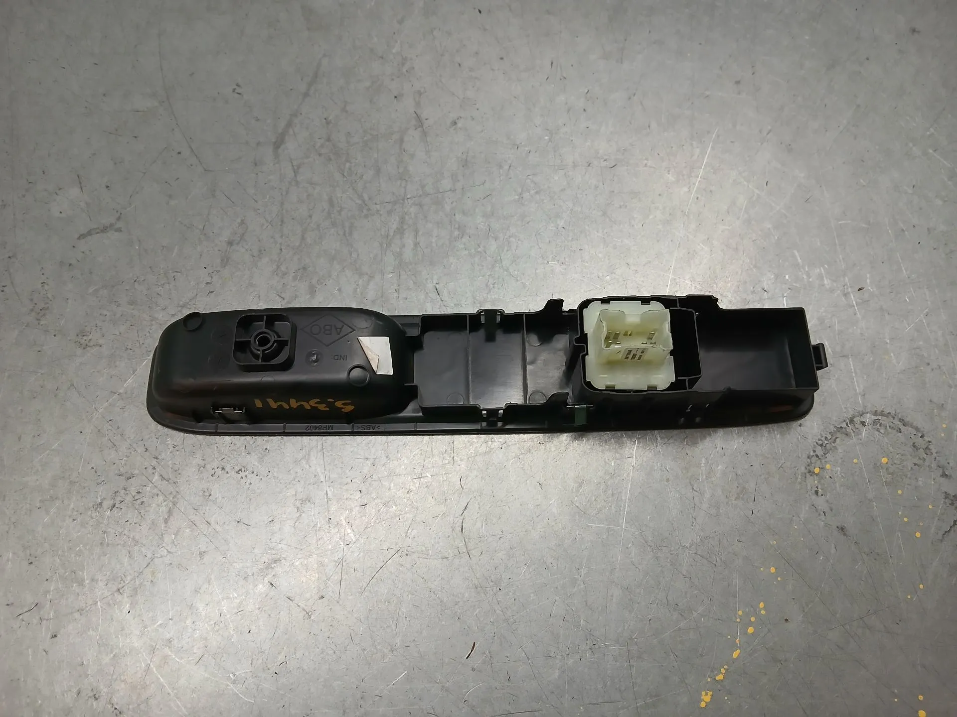 Comando / botão / interruptor vidros frente esquerdo DACIA Sandero III Imagem-4