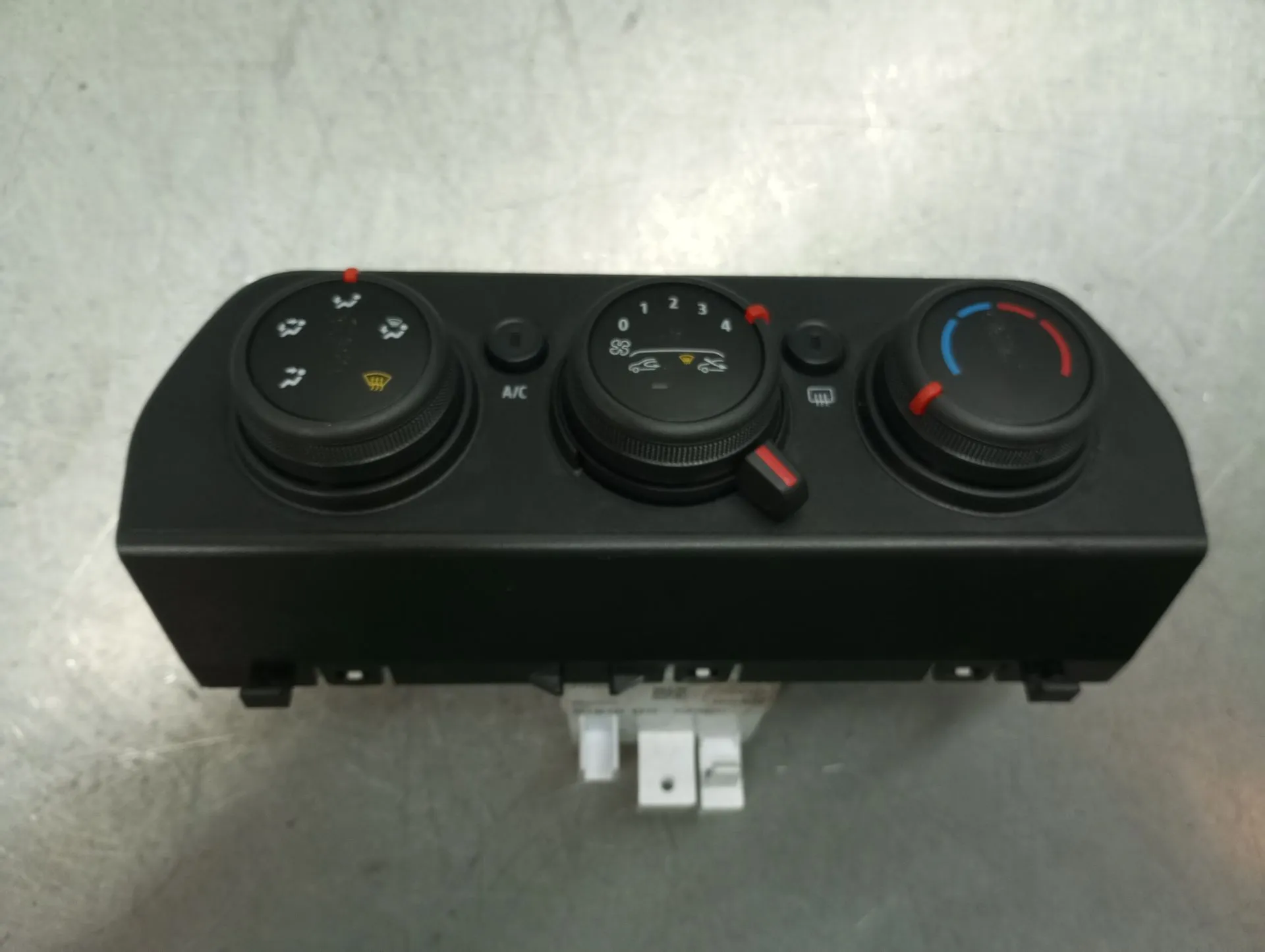 Climate control DACIA Sandero III